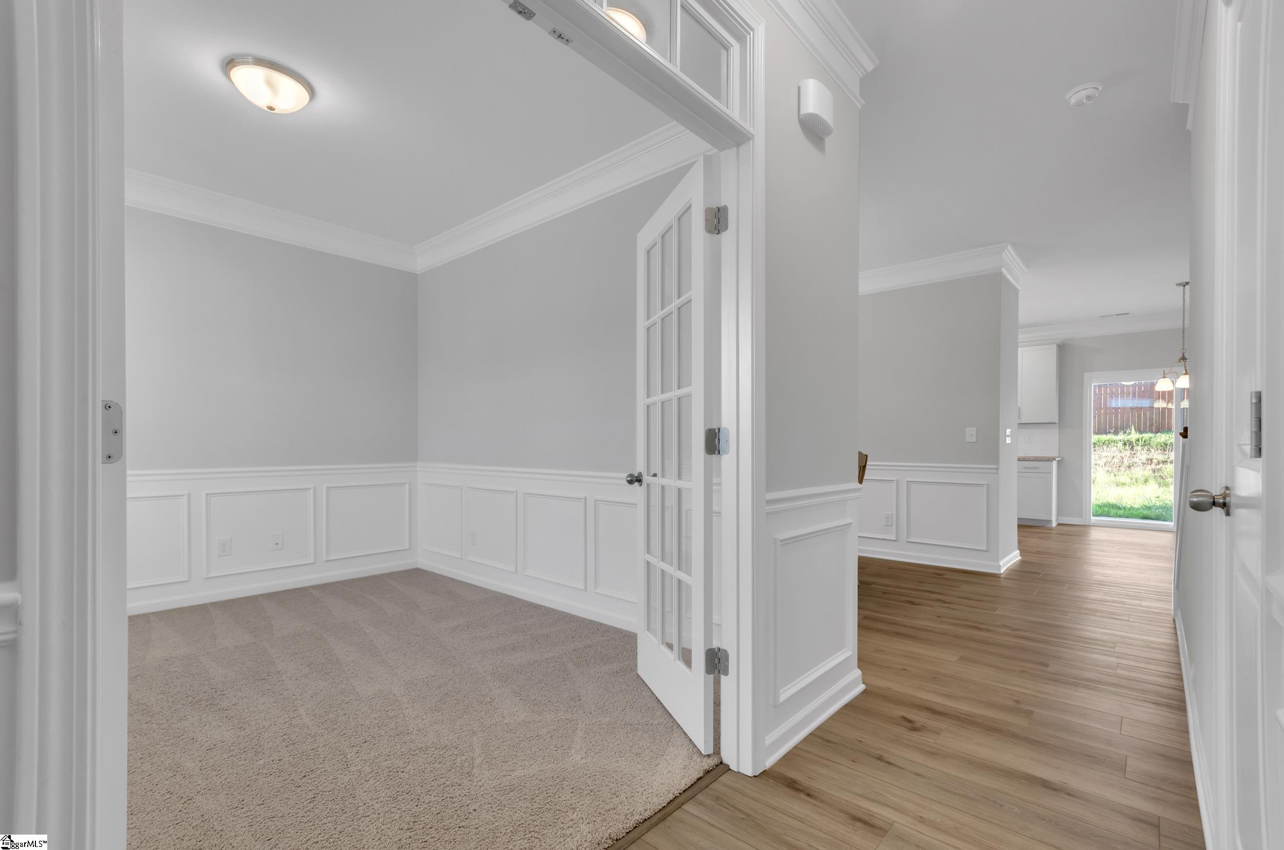 426 Wolfbend Drive Property Photo 3