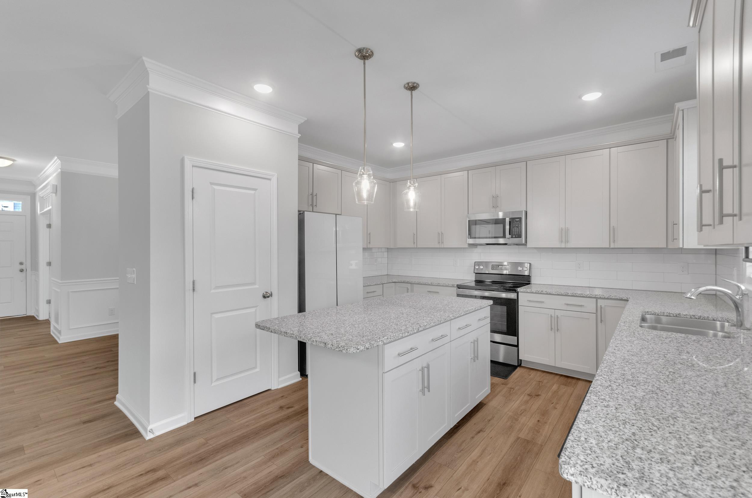 426 Wolfbend Drive Property Photo 11