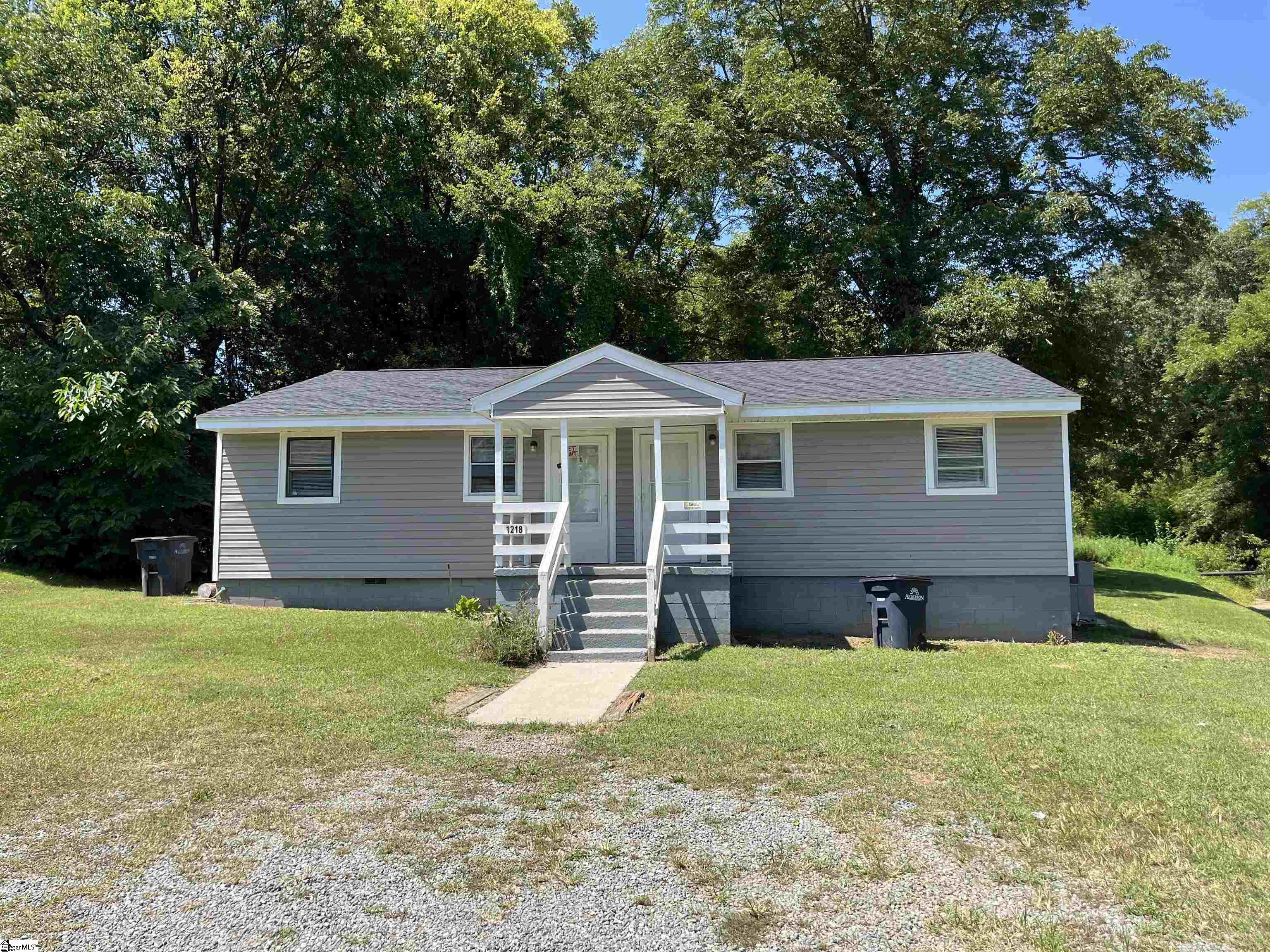 1218 White Street Property Photo 1