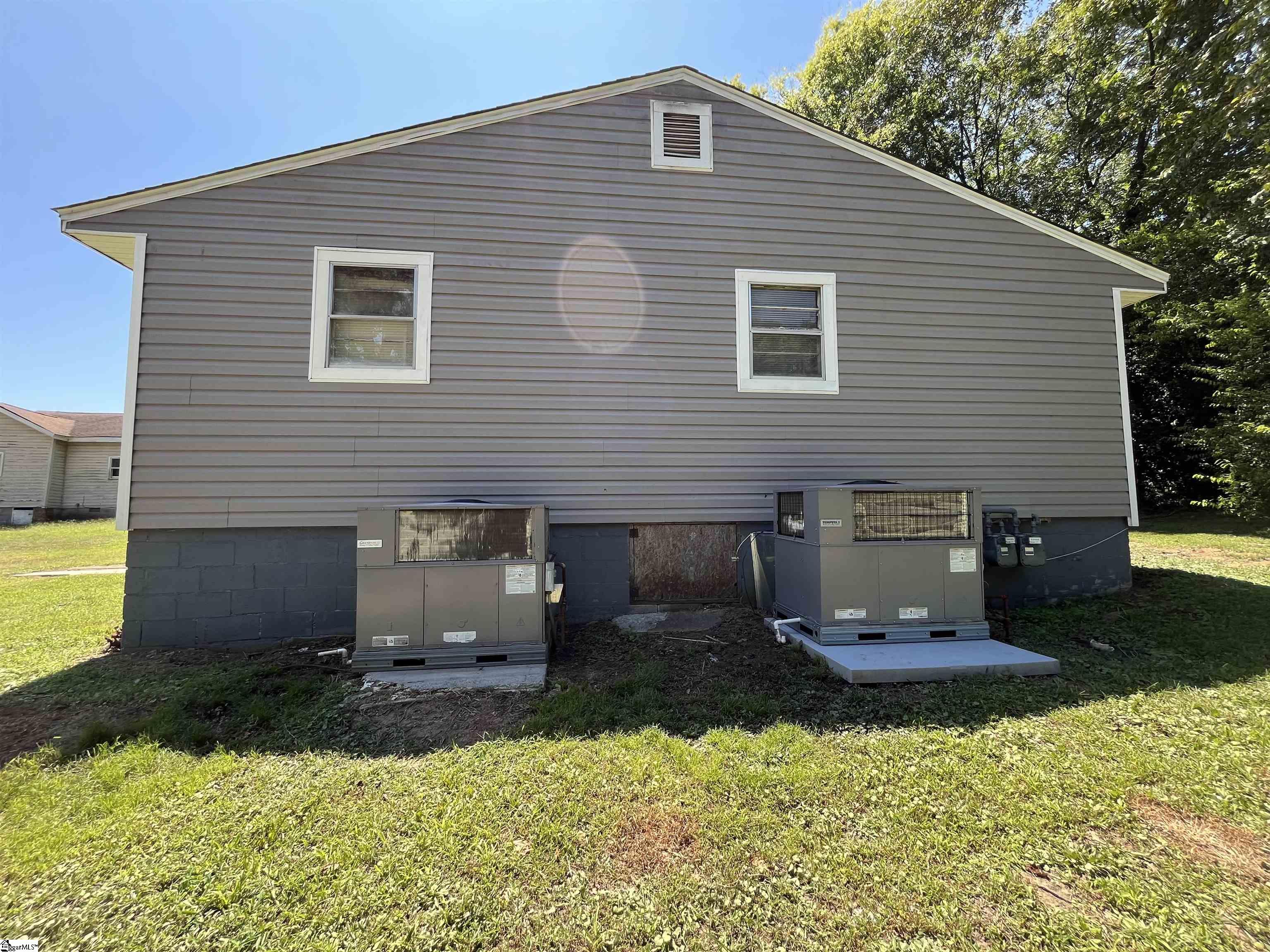 1218 White Street Property Photo 10