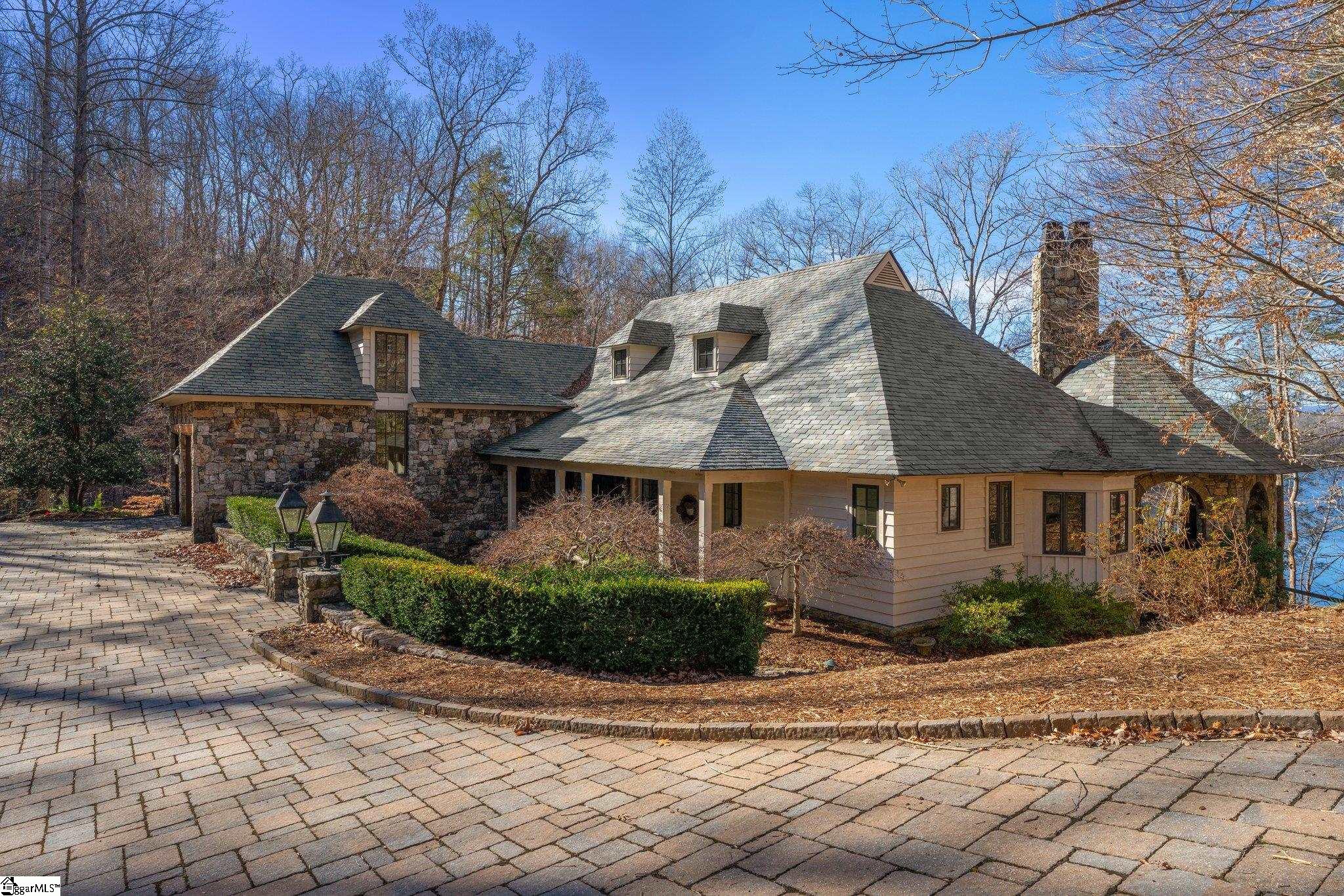 1535897 Property Photo 1