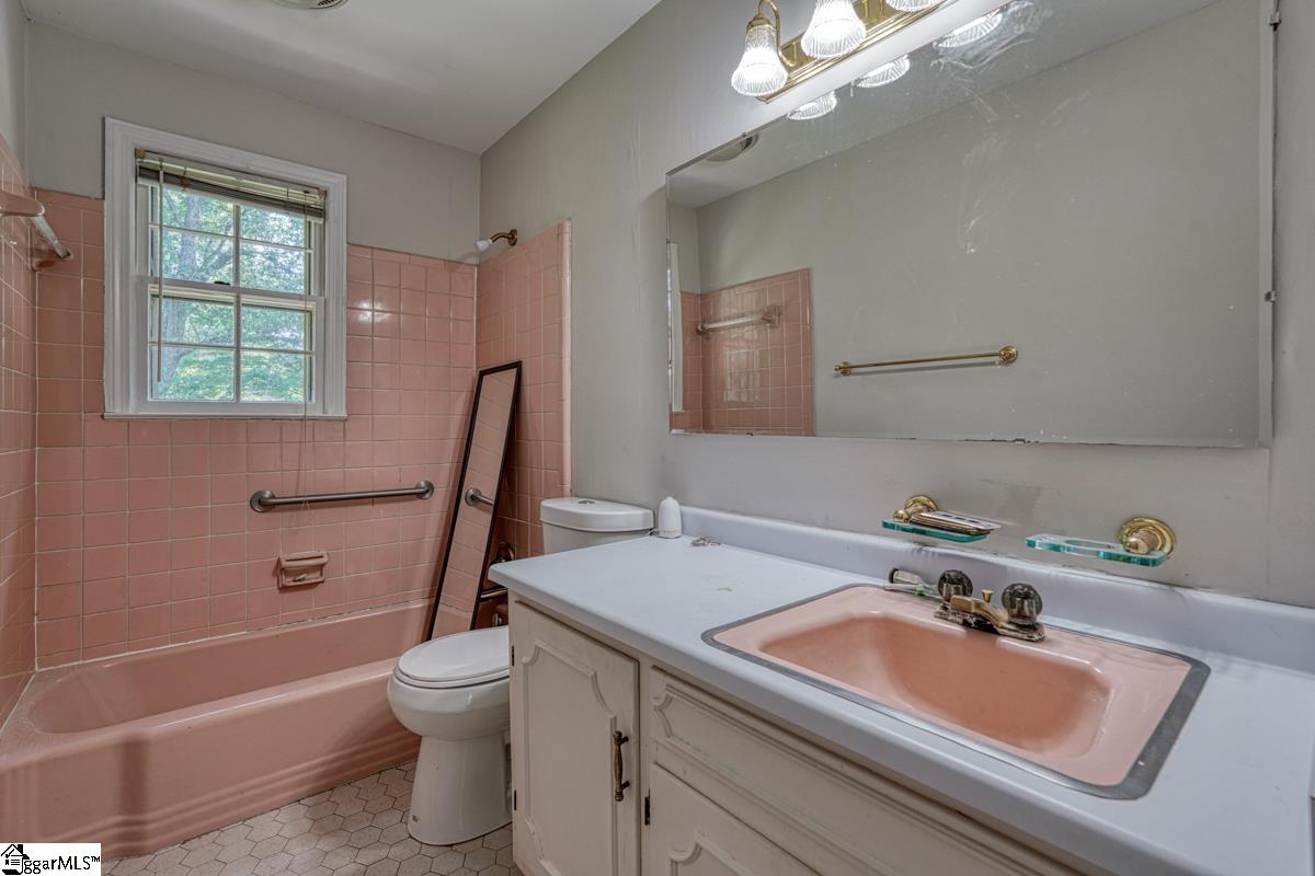 3 Fairlane Drive Property Photo 16