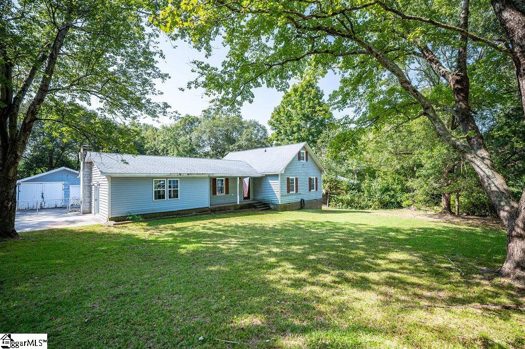 121 Sherman Court Property Photo 2