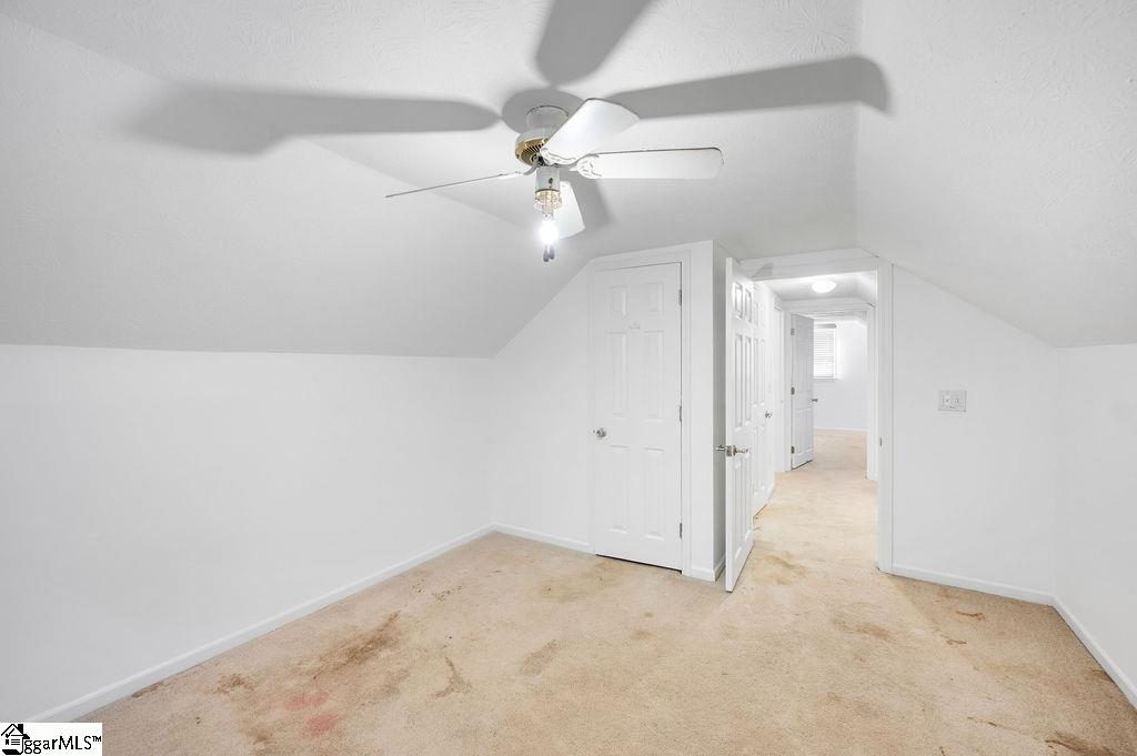 121 Sherman Court Property Photo 24