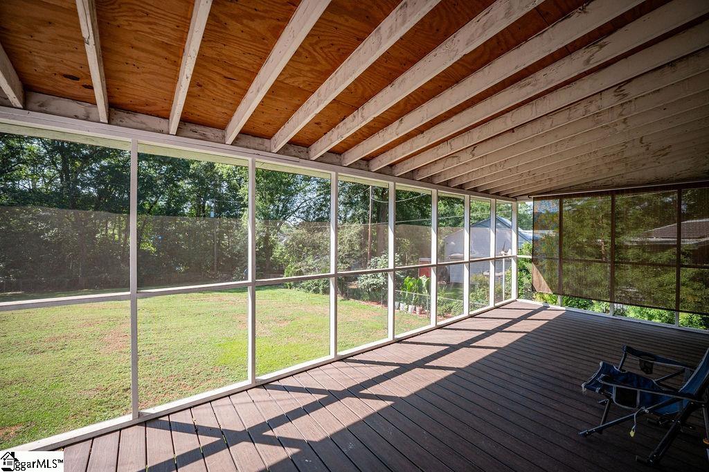 121 Sherman Court Property Photo 29