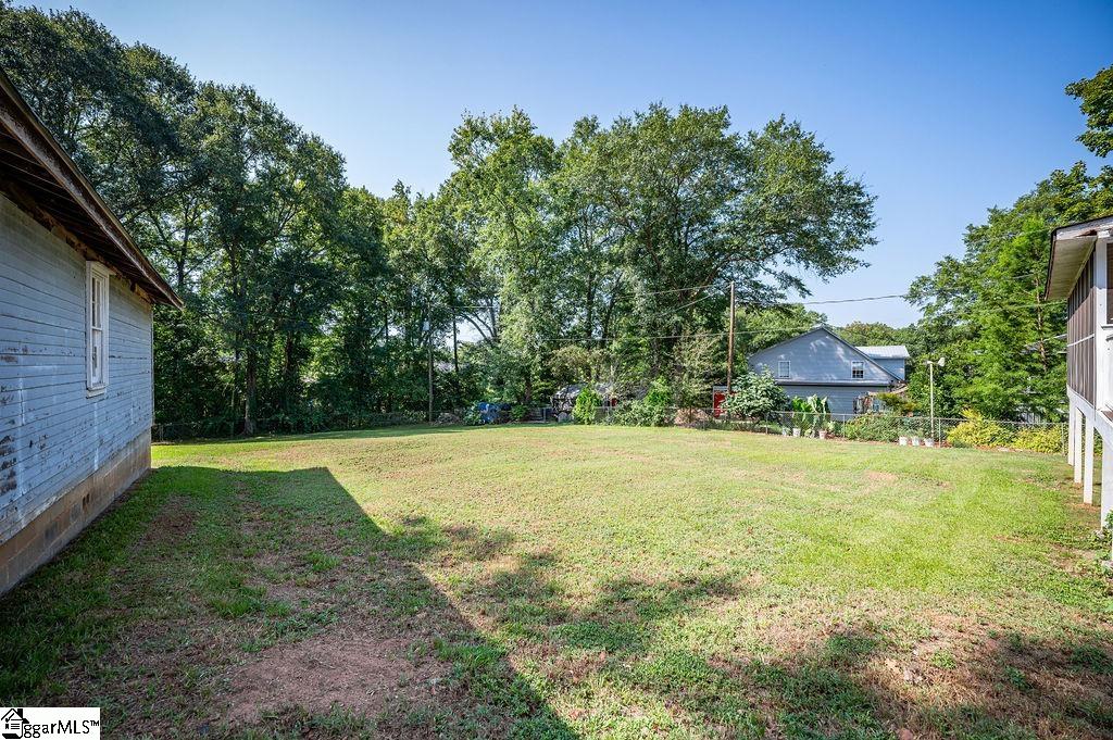 121 Sherman Court Property Photo 32