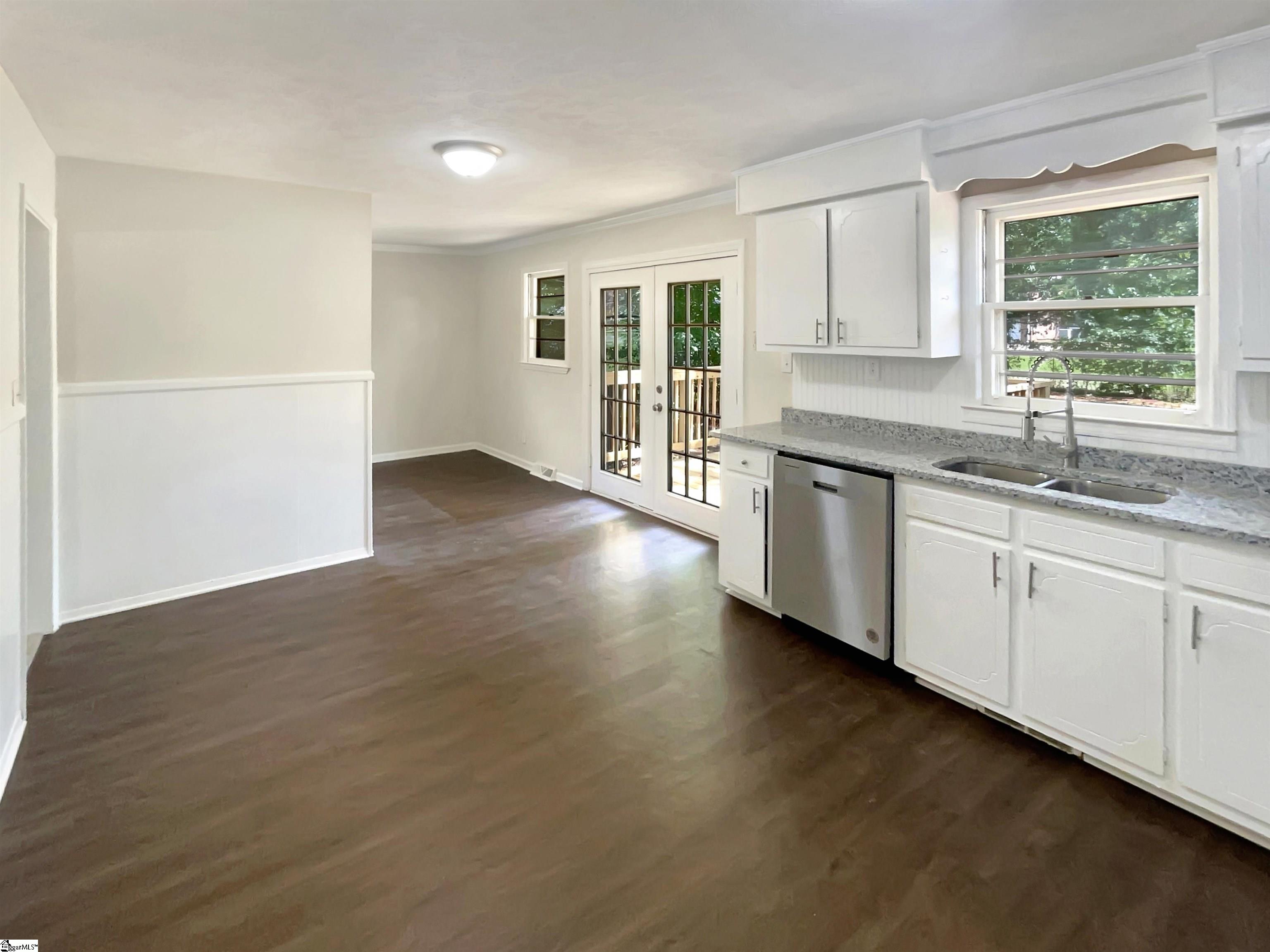 5 Broomfield Drive Property Photo 9