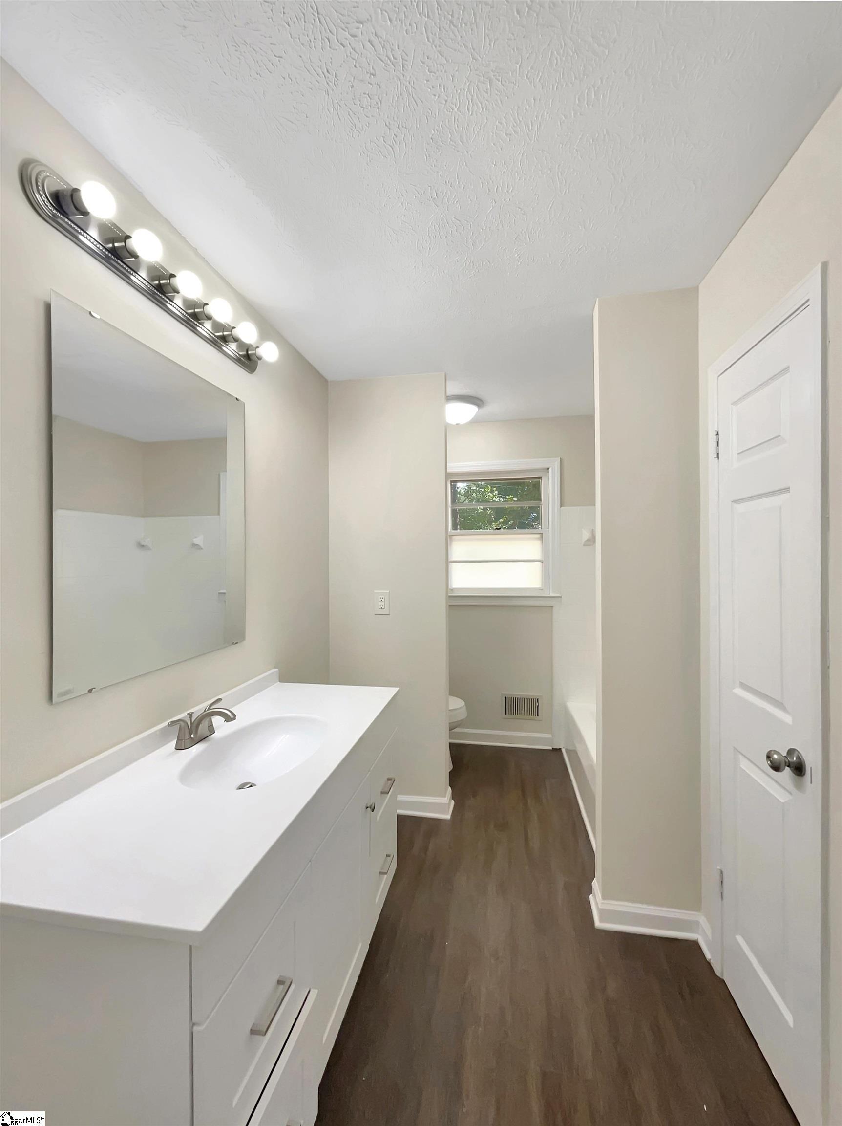 5 Broomfield Drive Property Photo 10