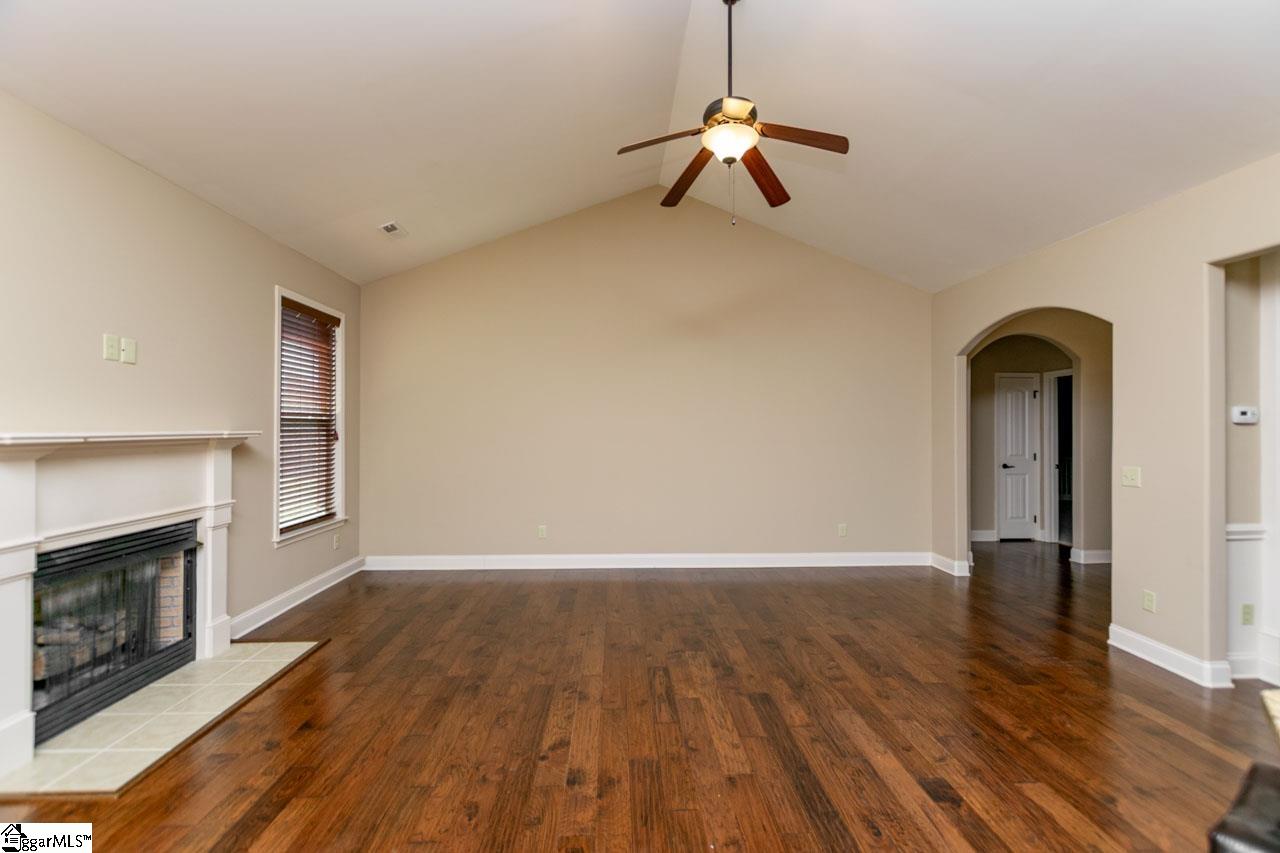 19 Rising Meadow Lane Property Photo 11