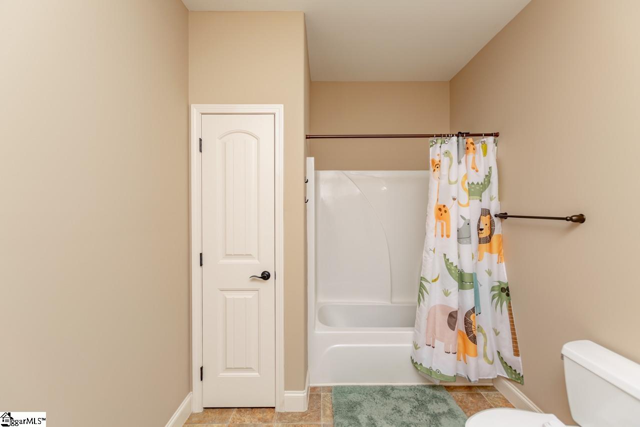 19 Rising Meadow Lane Property Photo 27