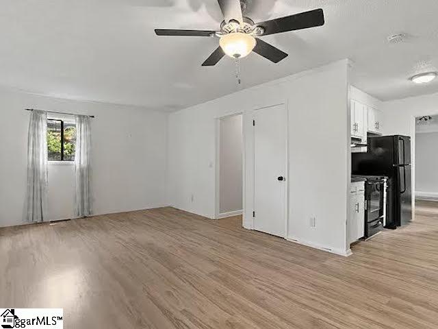 1201 Winding Way Property Photo 3