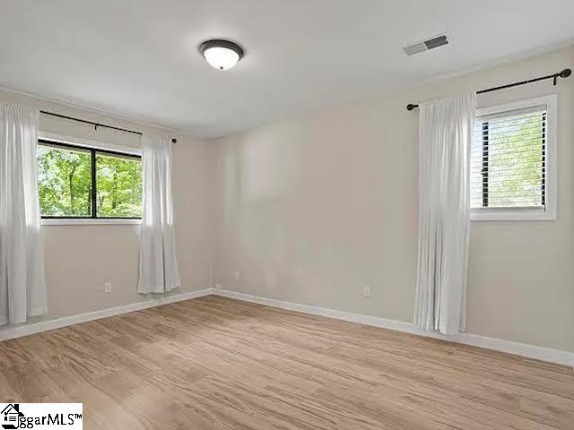 1201 Winding Way Property Photo 9
