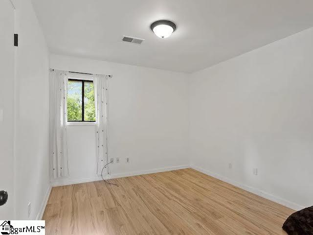 1201 Winding Way Property Photo 10