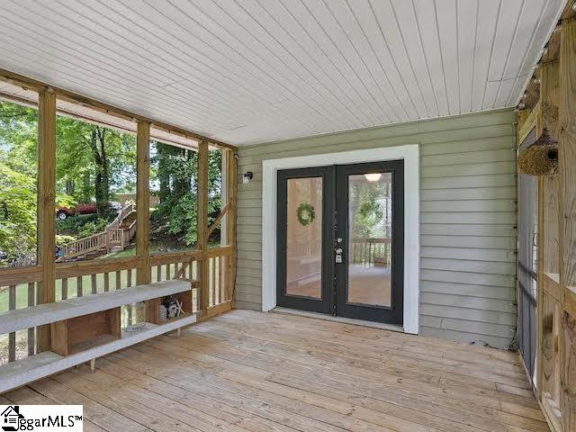1201 Winding Way Property Photo 17