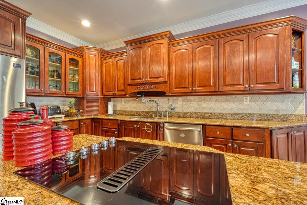 251 N Lake Emory Drive Property Photo 22