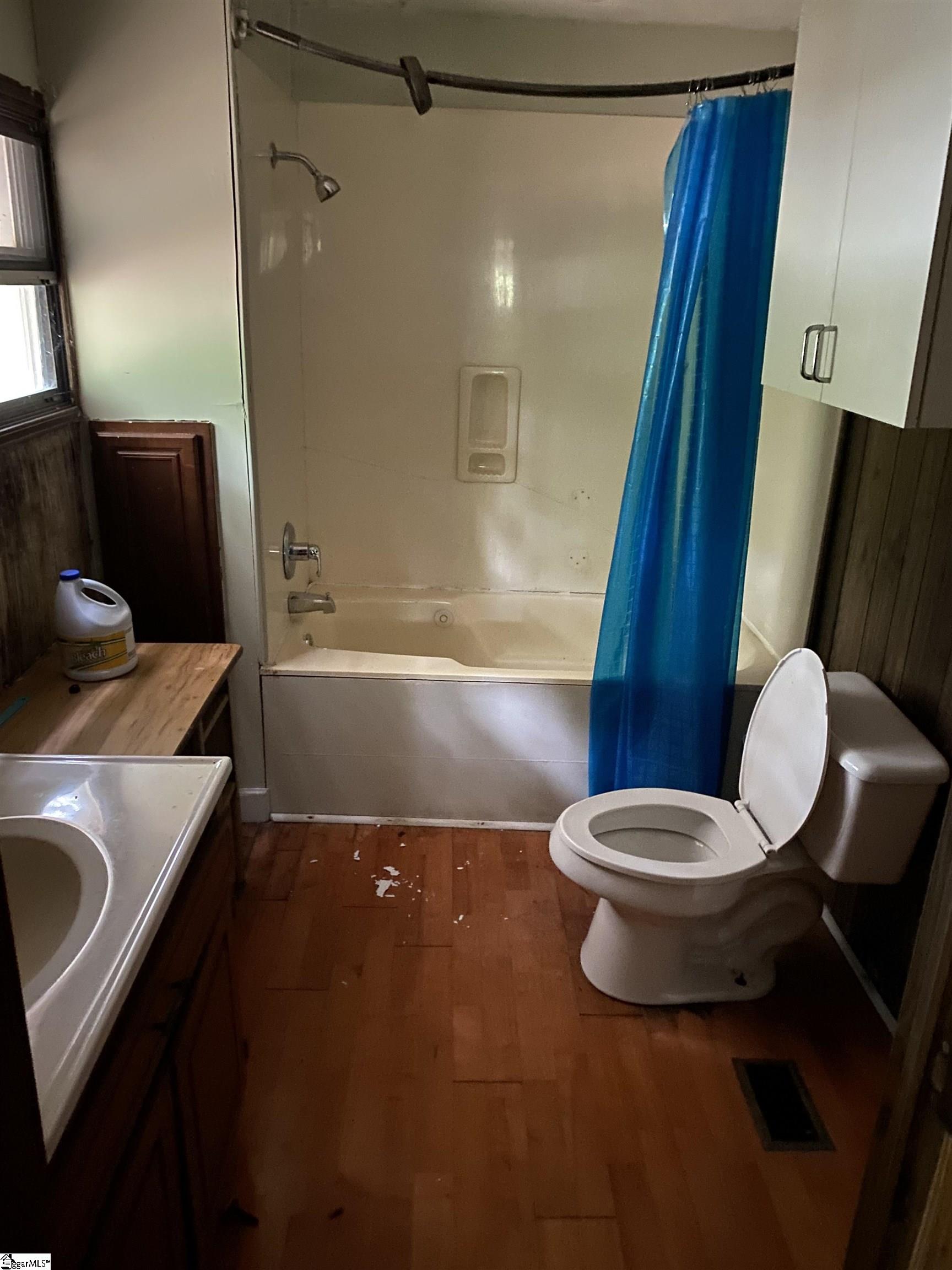 325 Lakewood Drive Property Photo 10