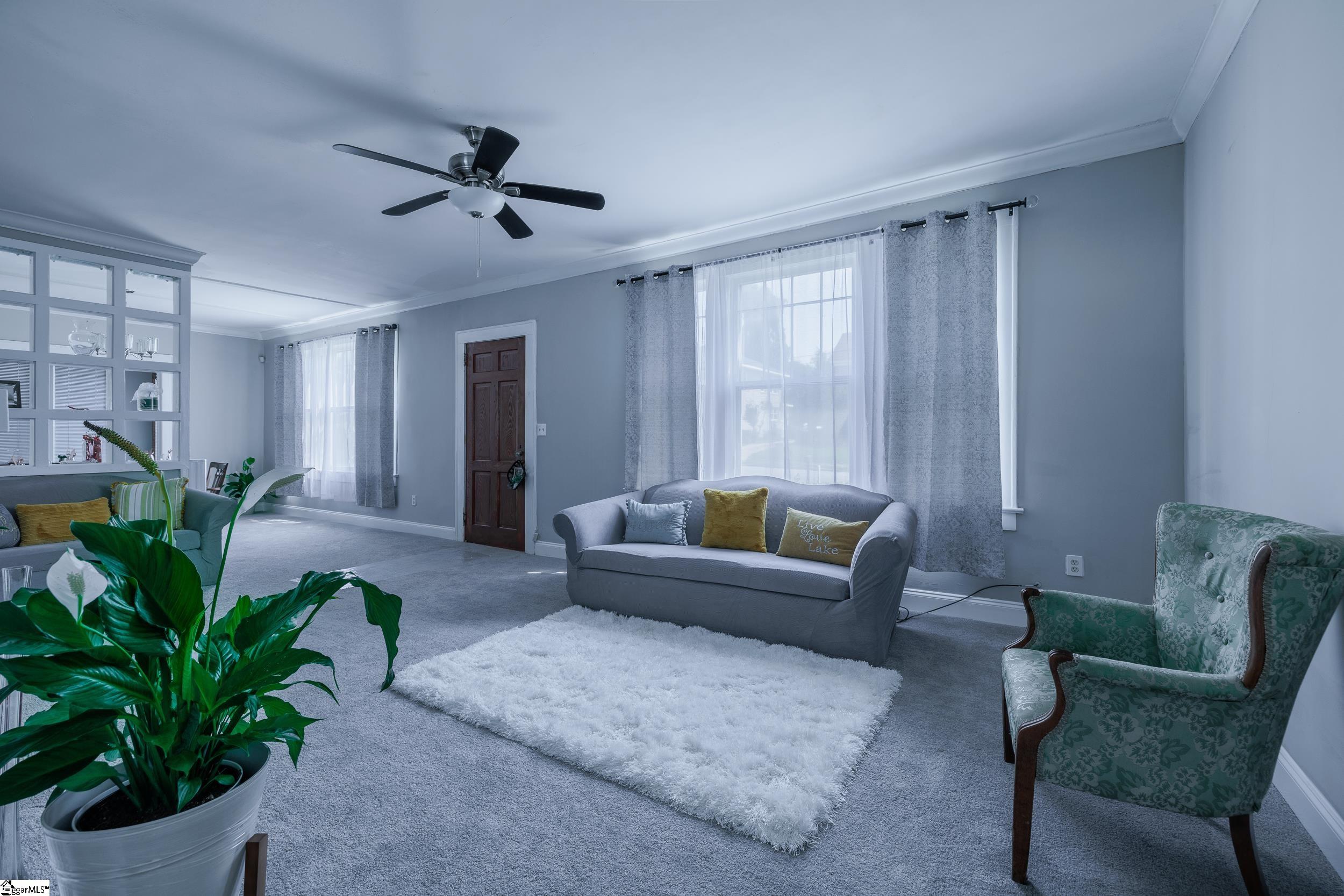 18 Elm Street Property Photo 3