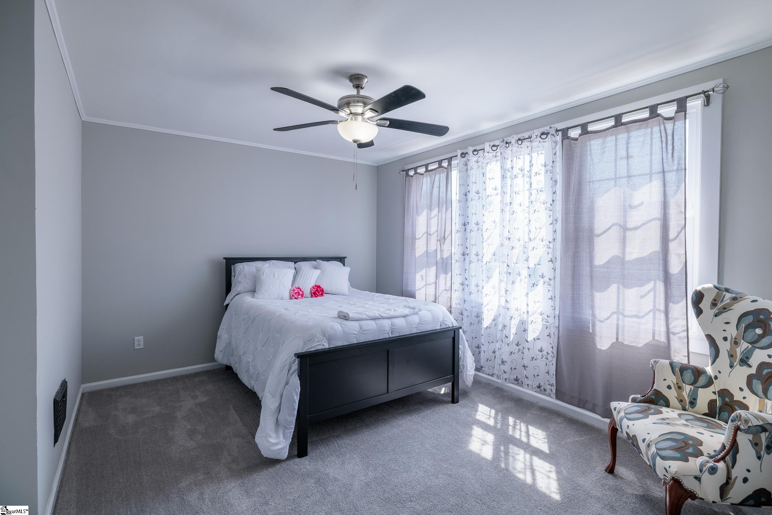 18 Elm Street Property Photo 14