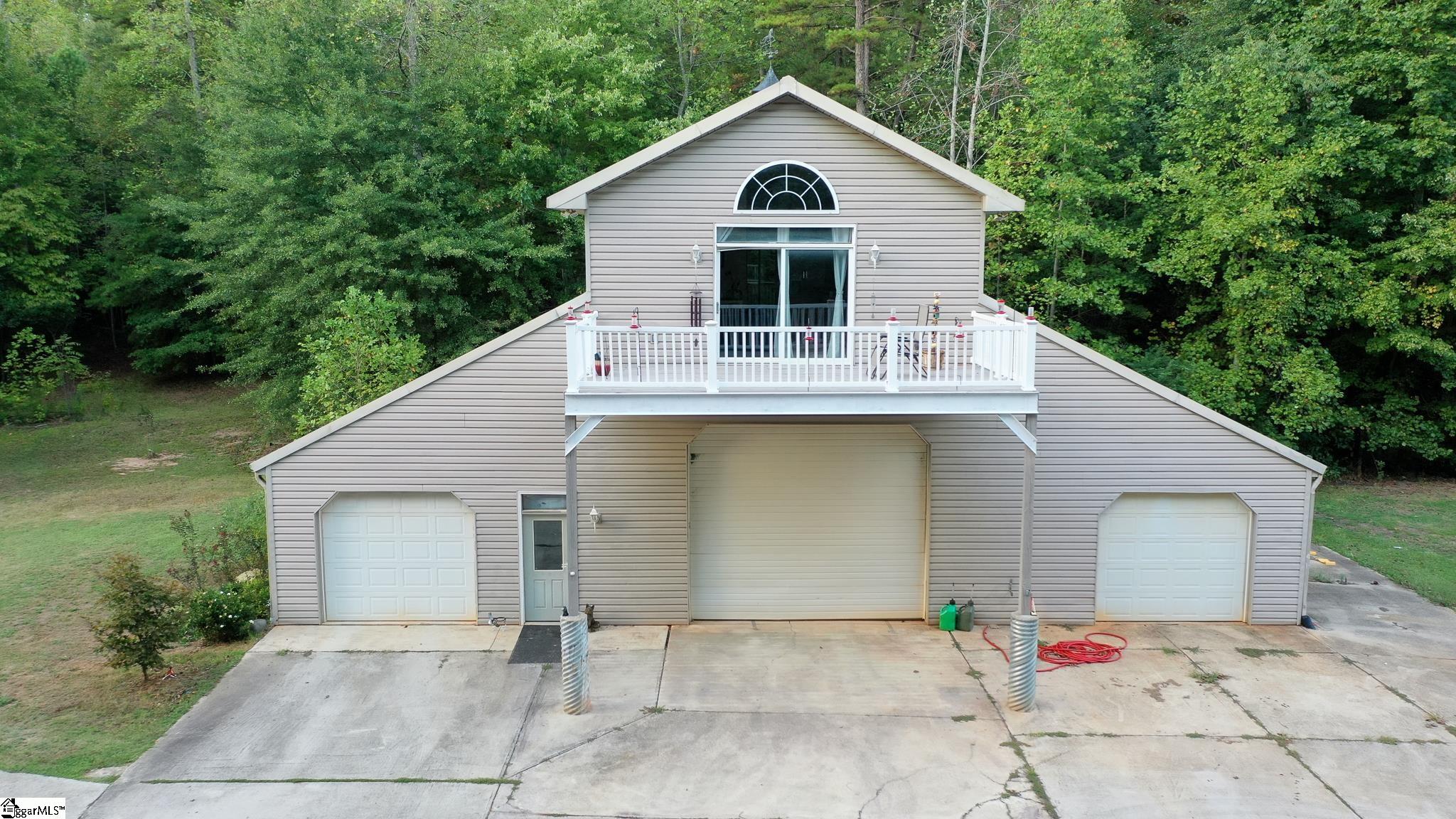 122 Fair Heaven Court Property Photo 3