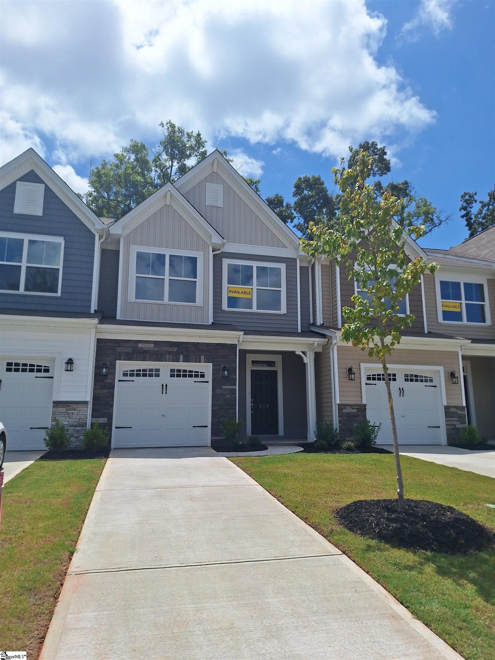 218 Brochaill Court Property Photo 1