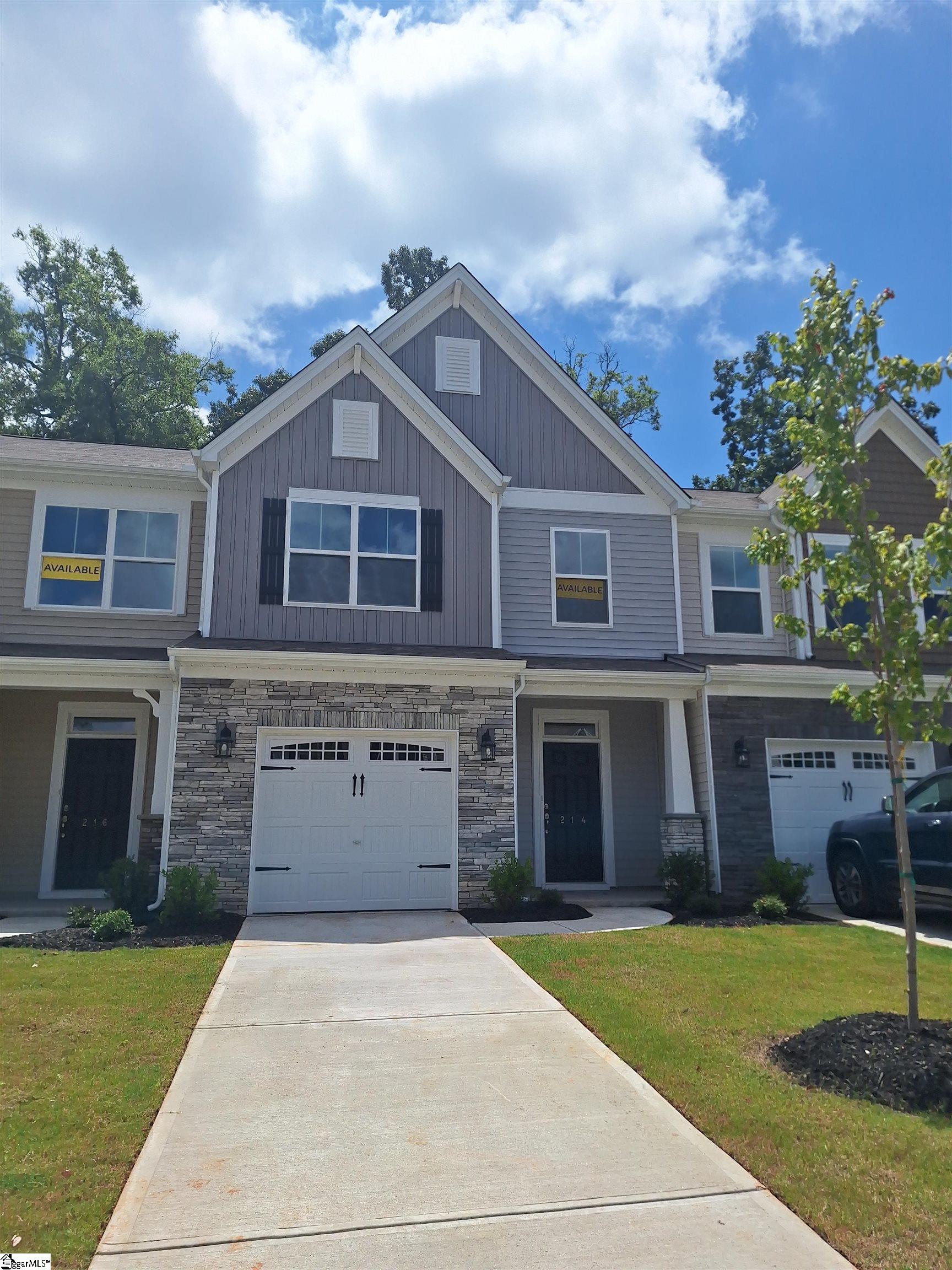 214 Brochaill Court Property Photo 1