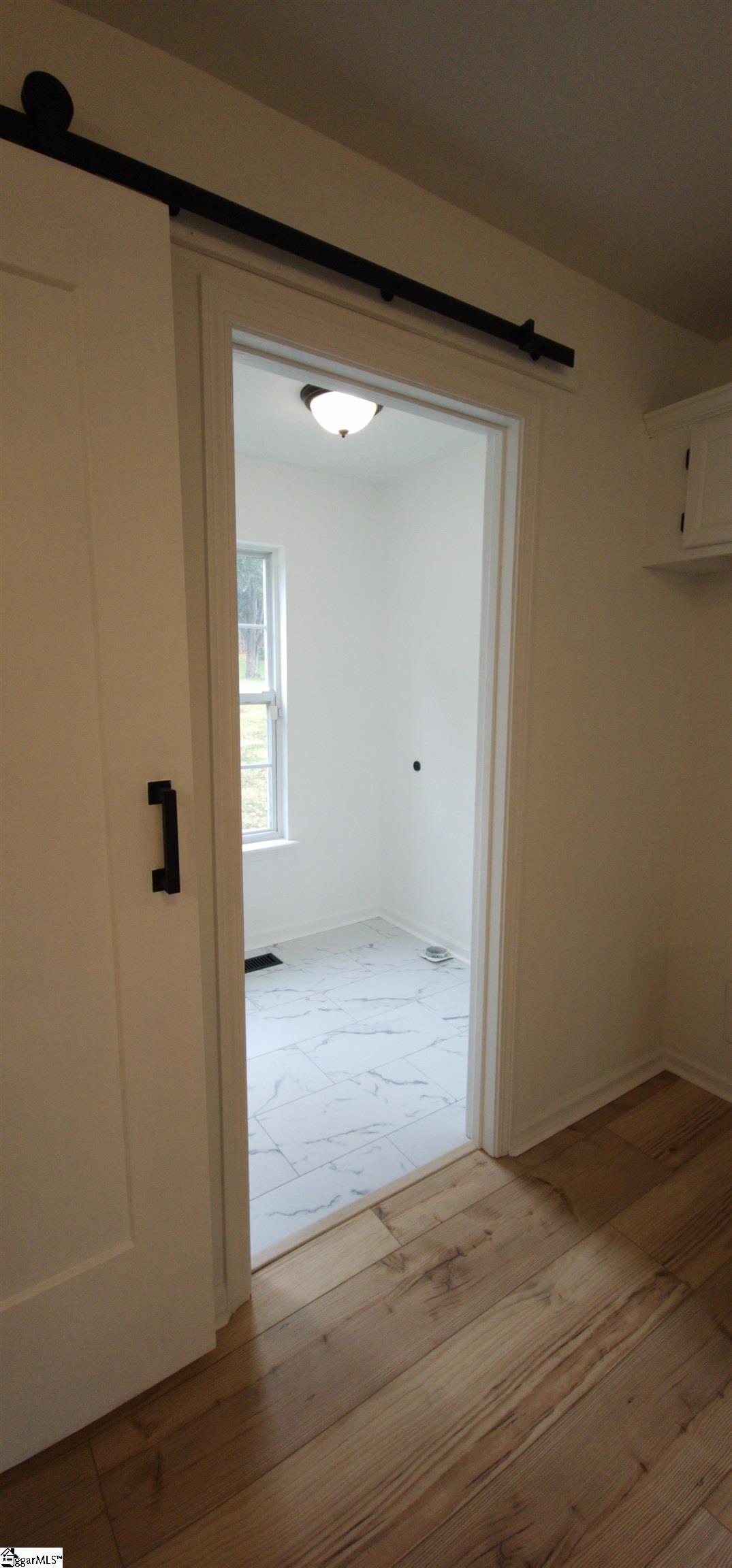 316 Windy Meadow Way Property Photo 6