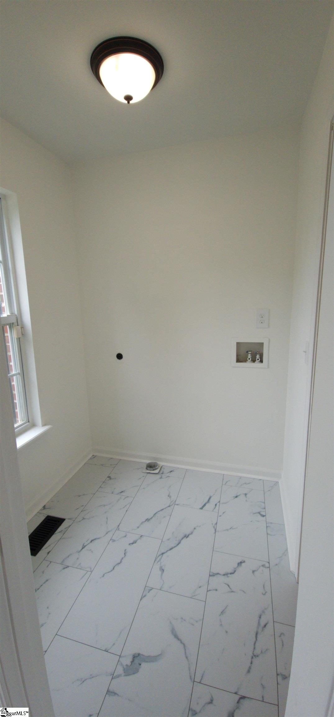 316 Windy Meadow Way Property Photo 7