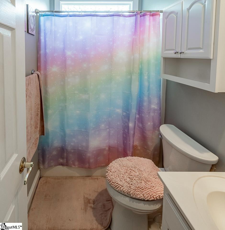 656 Amesbury Lane Property Photo 21