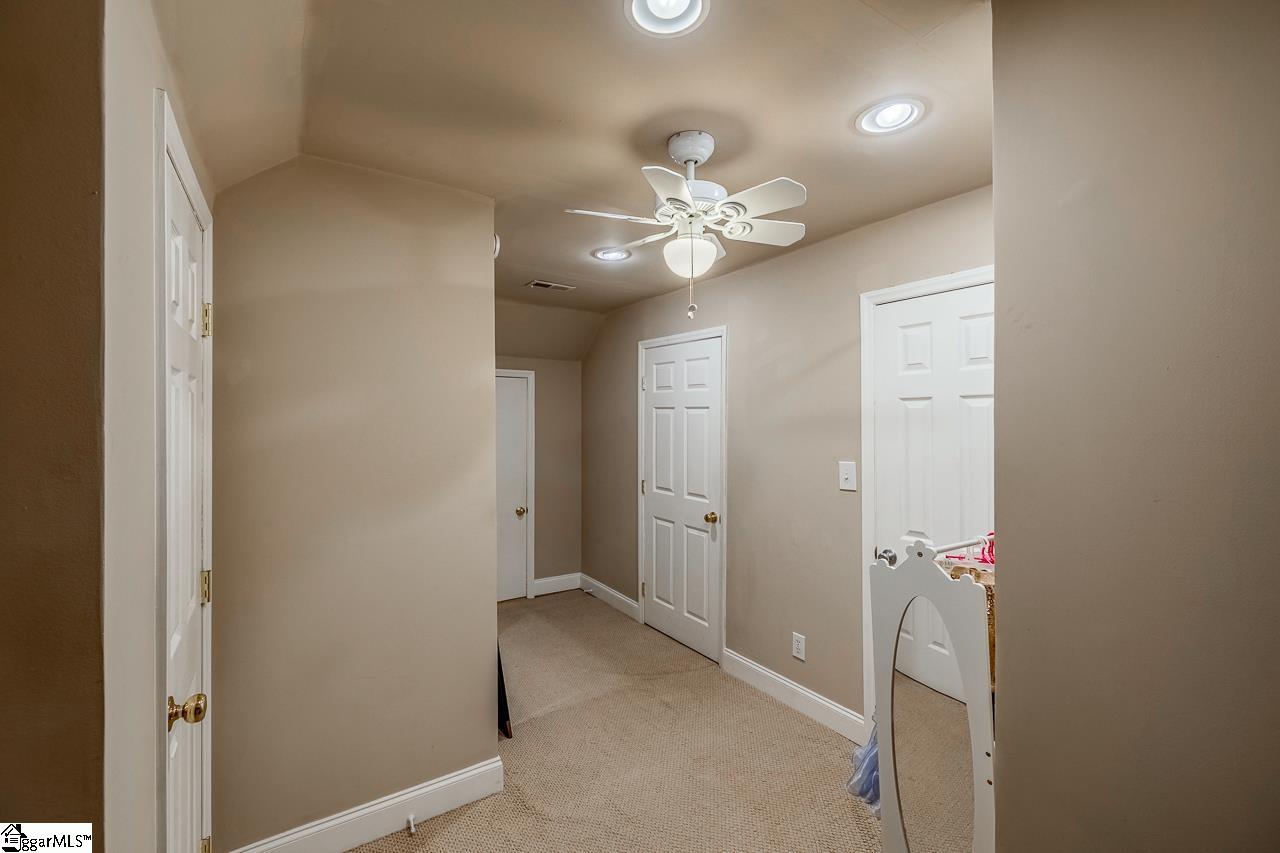 656 Amesbury Lane Property Photo 25