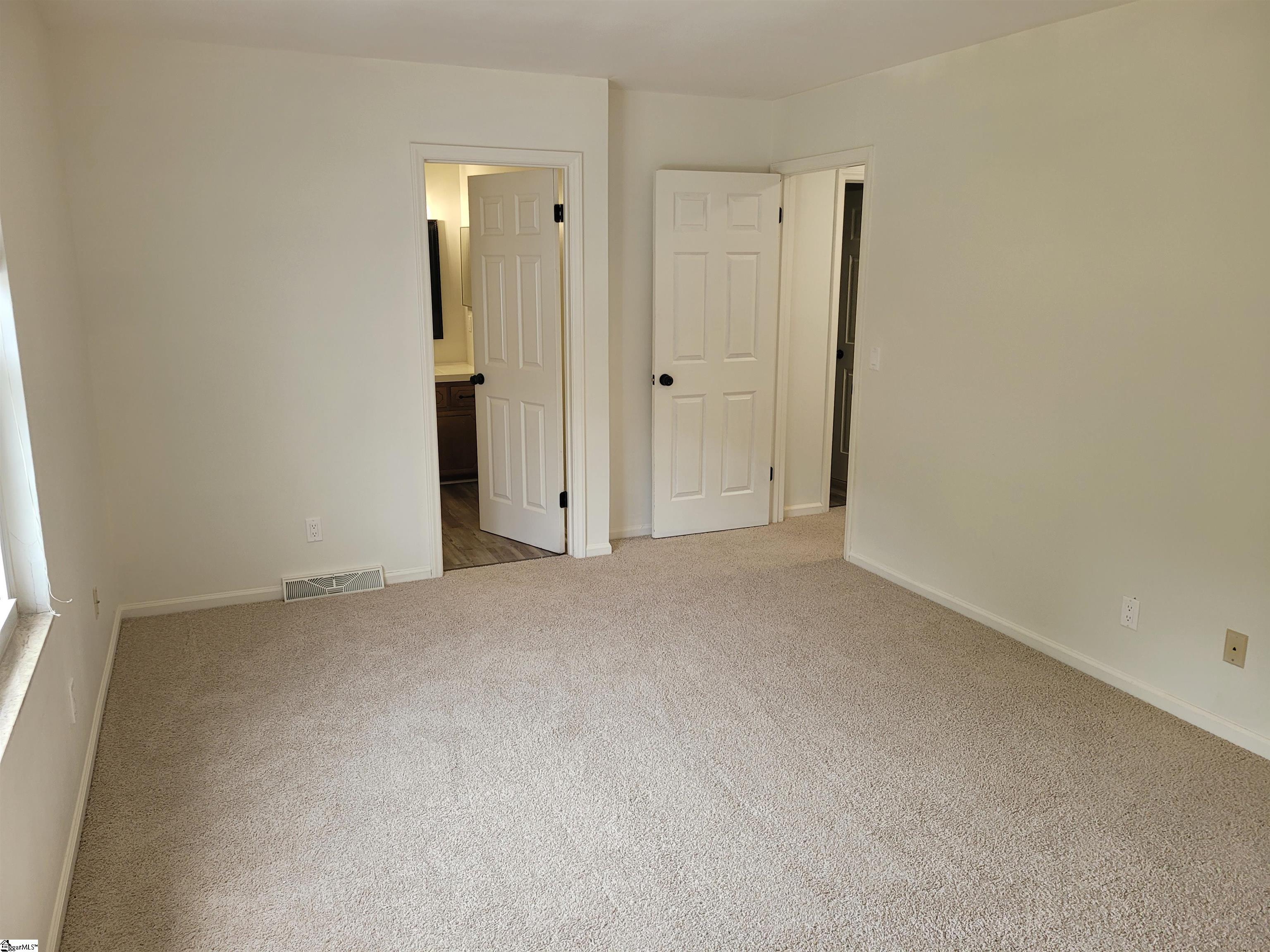 97 Jamestowne Way Property Photo 11
