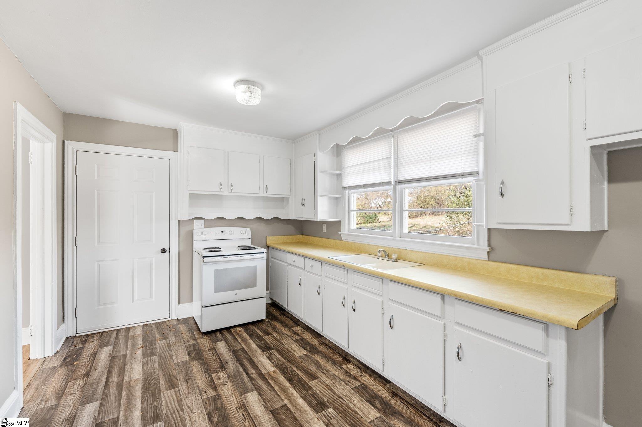 104 Langston Drive Property Photo 11