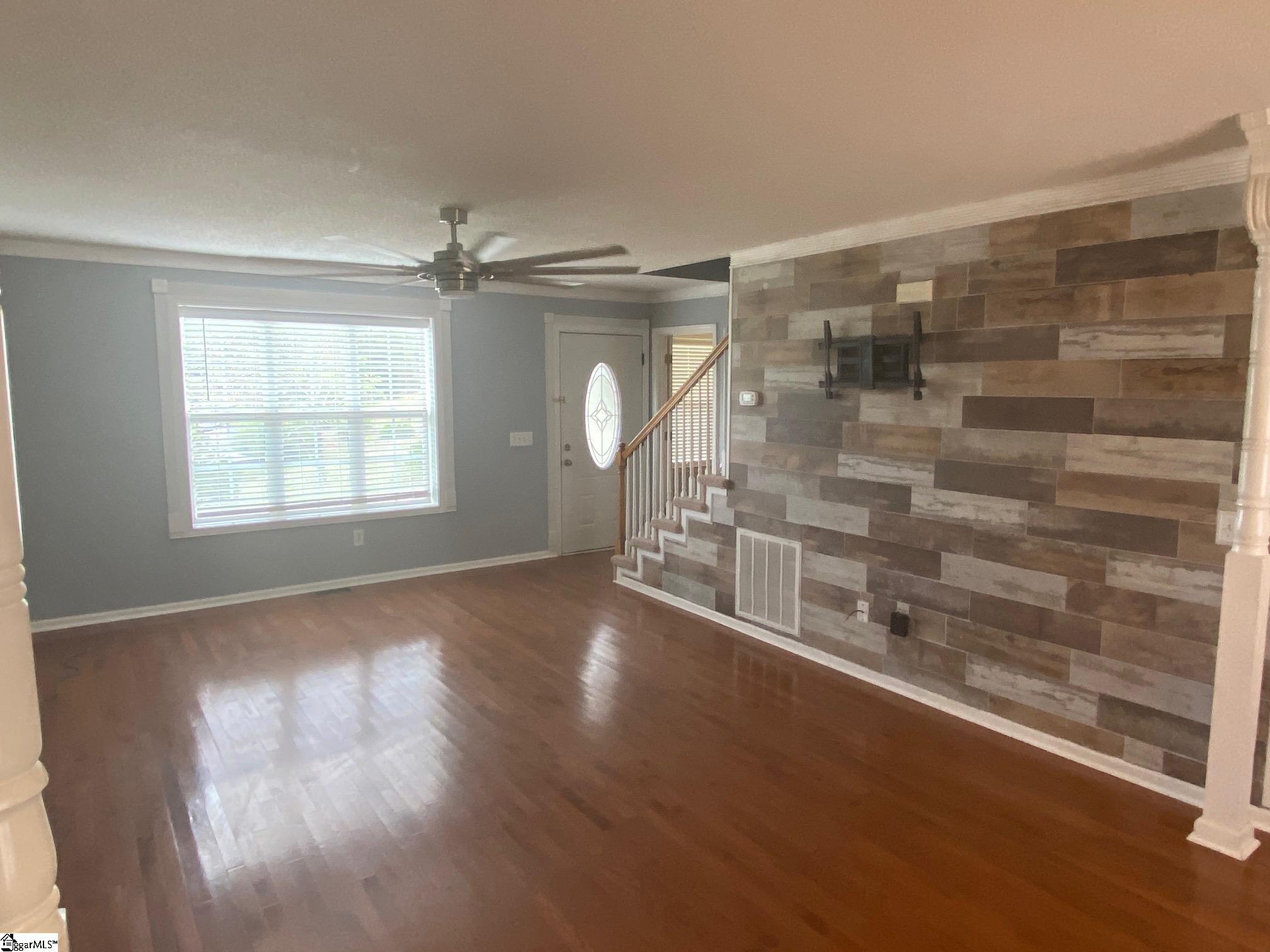 101 Shady Grove Estates Property Photo 13