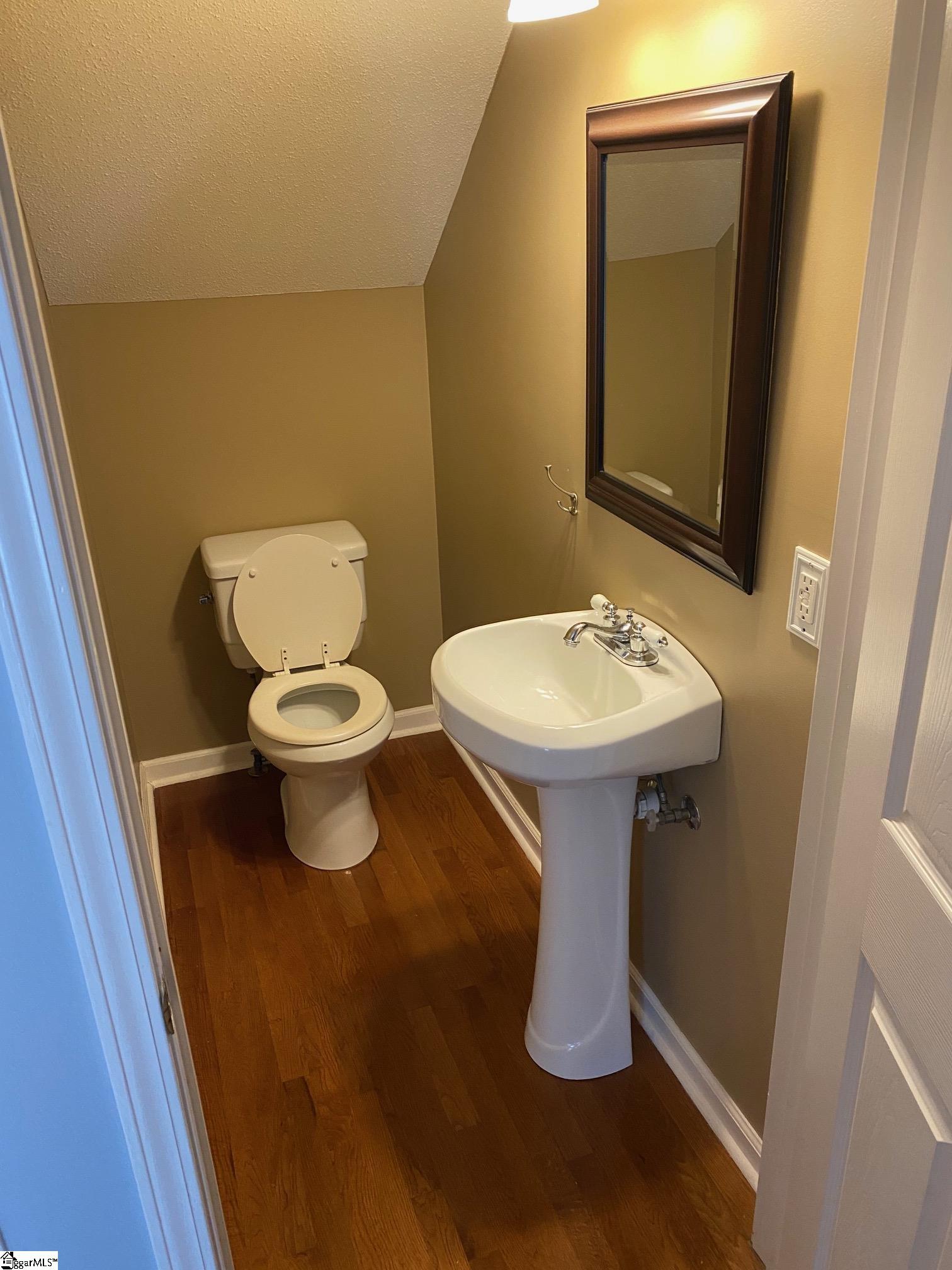101 Shady Grove Estates Property Photo 16