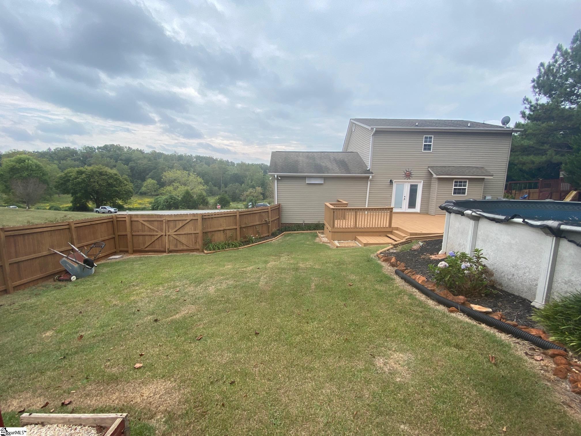101 Shady Grove Estates Property Photo 20