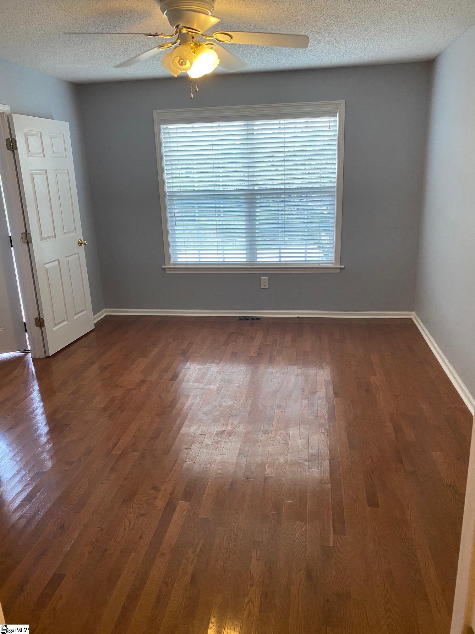 101 Shady Grove Estates Property Photo 25