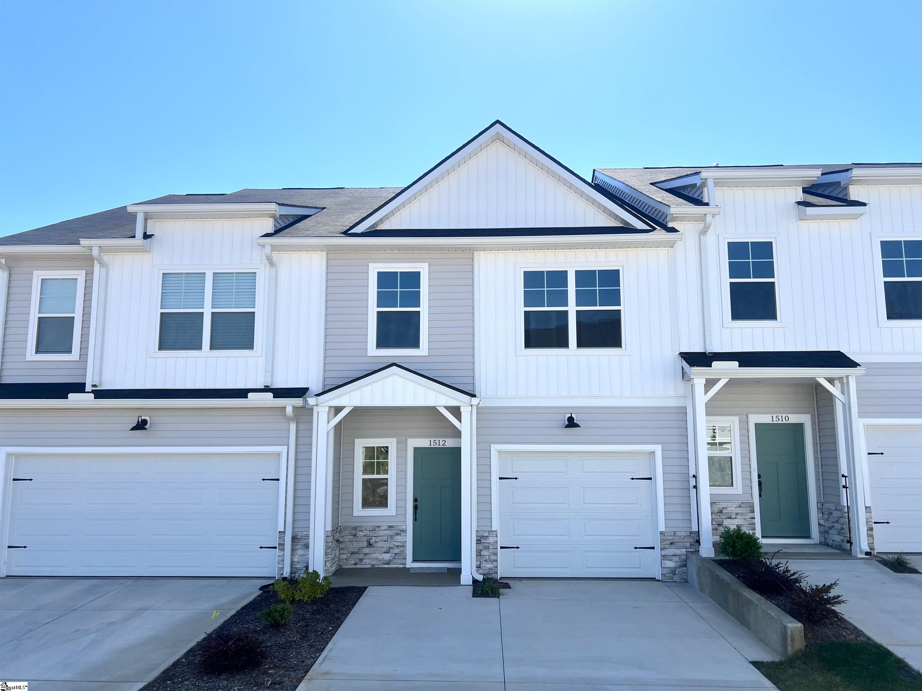 1512 Yellowwood Court Property Photo 1
