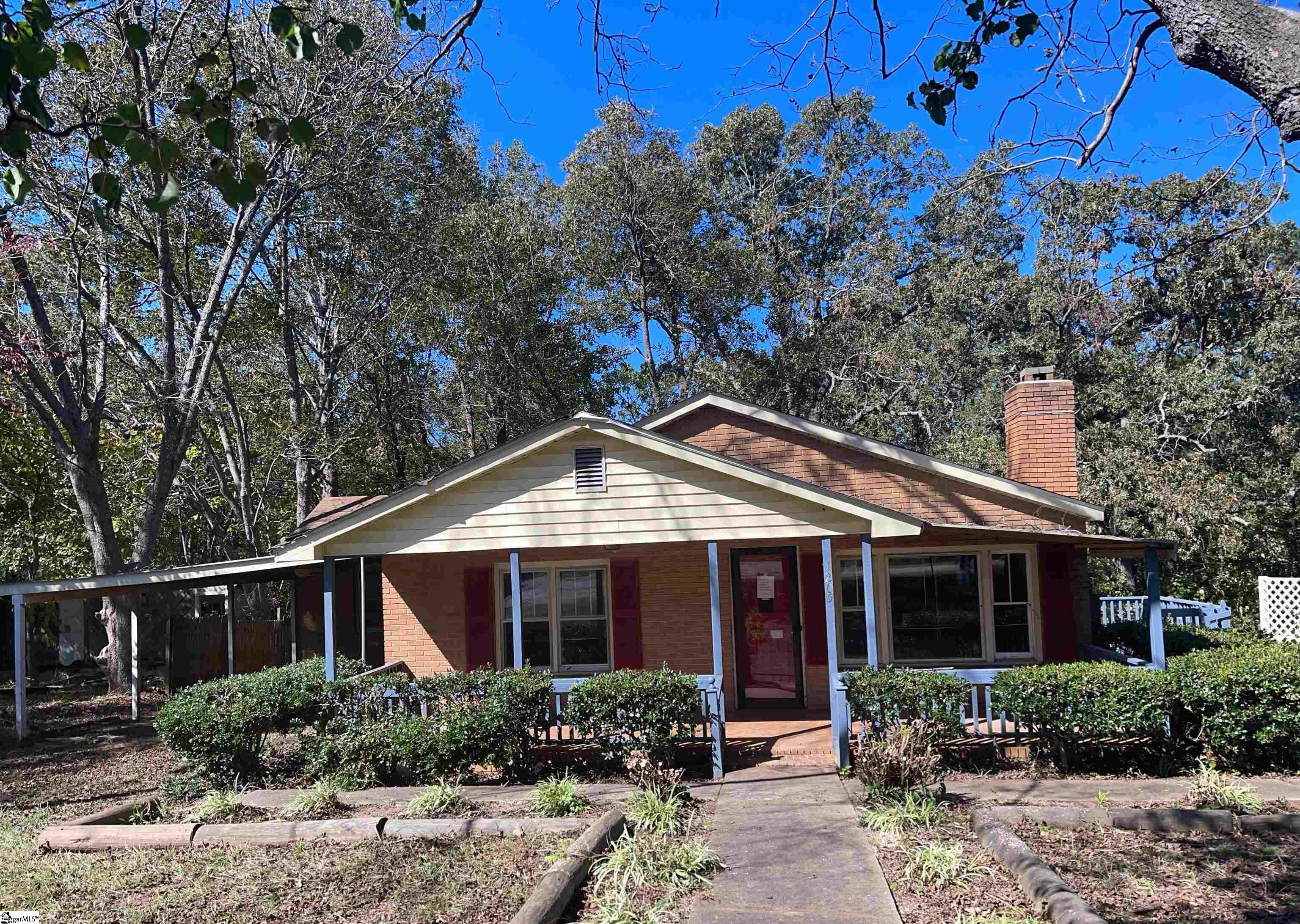1205 Kelly Road Property Photo