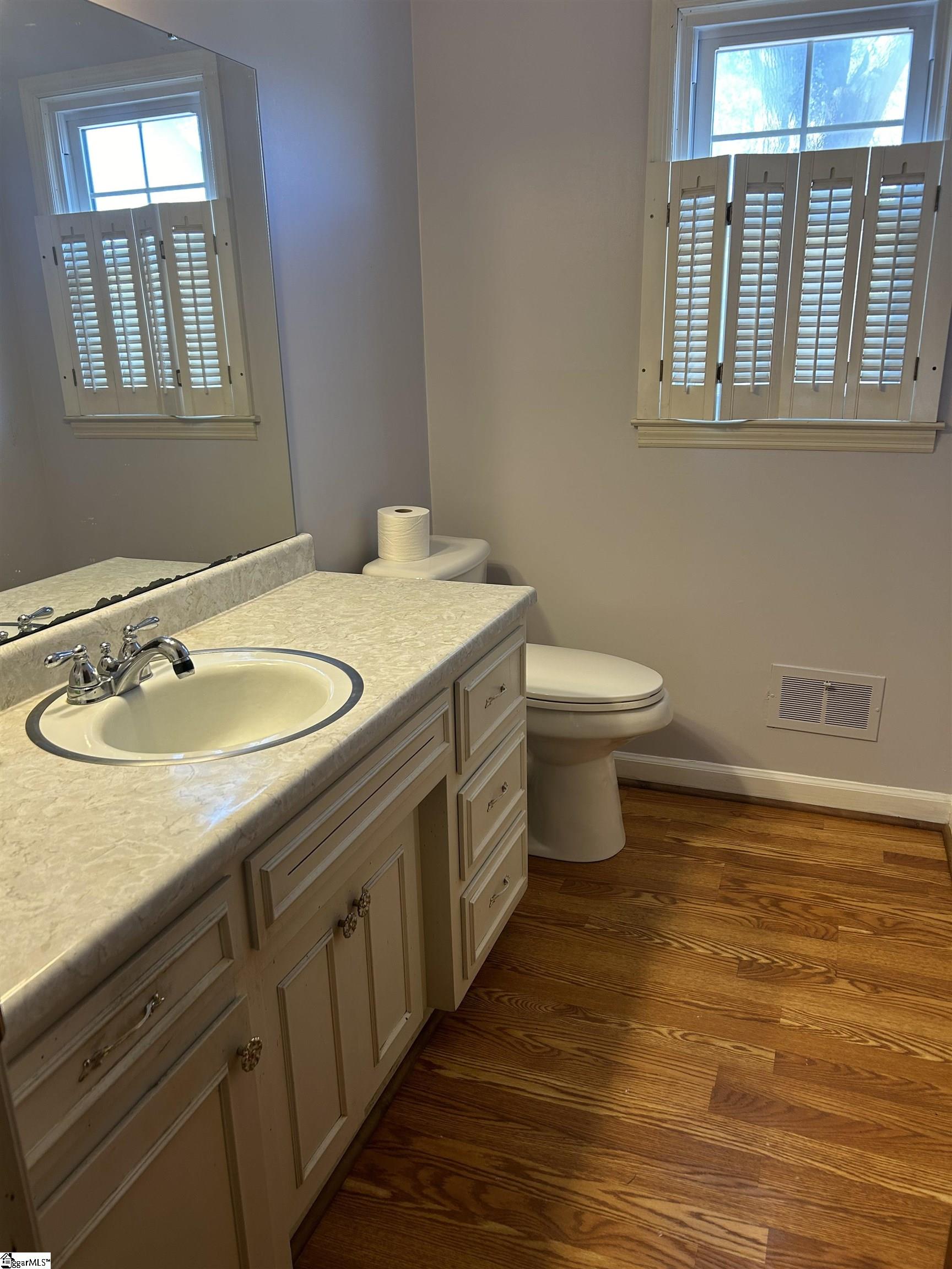 1240 Taylors Road Property Photo 9