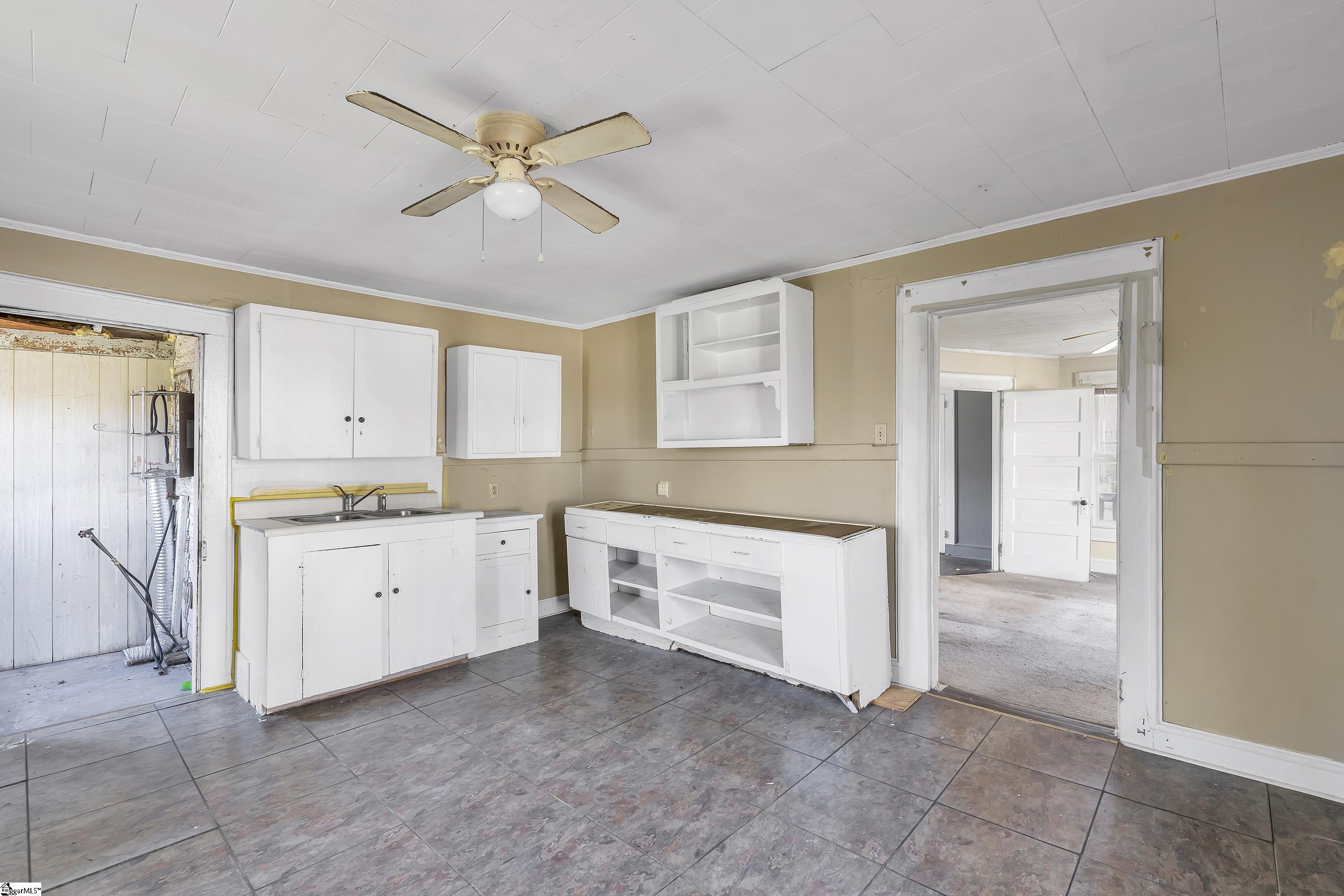 315 Poole Street Property Photo 7