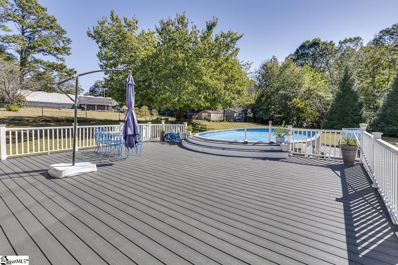 140 Colonial Drive Property Photo 43