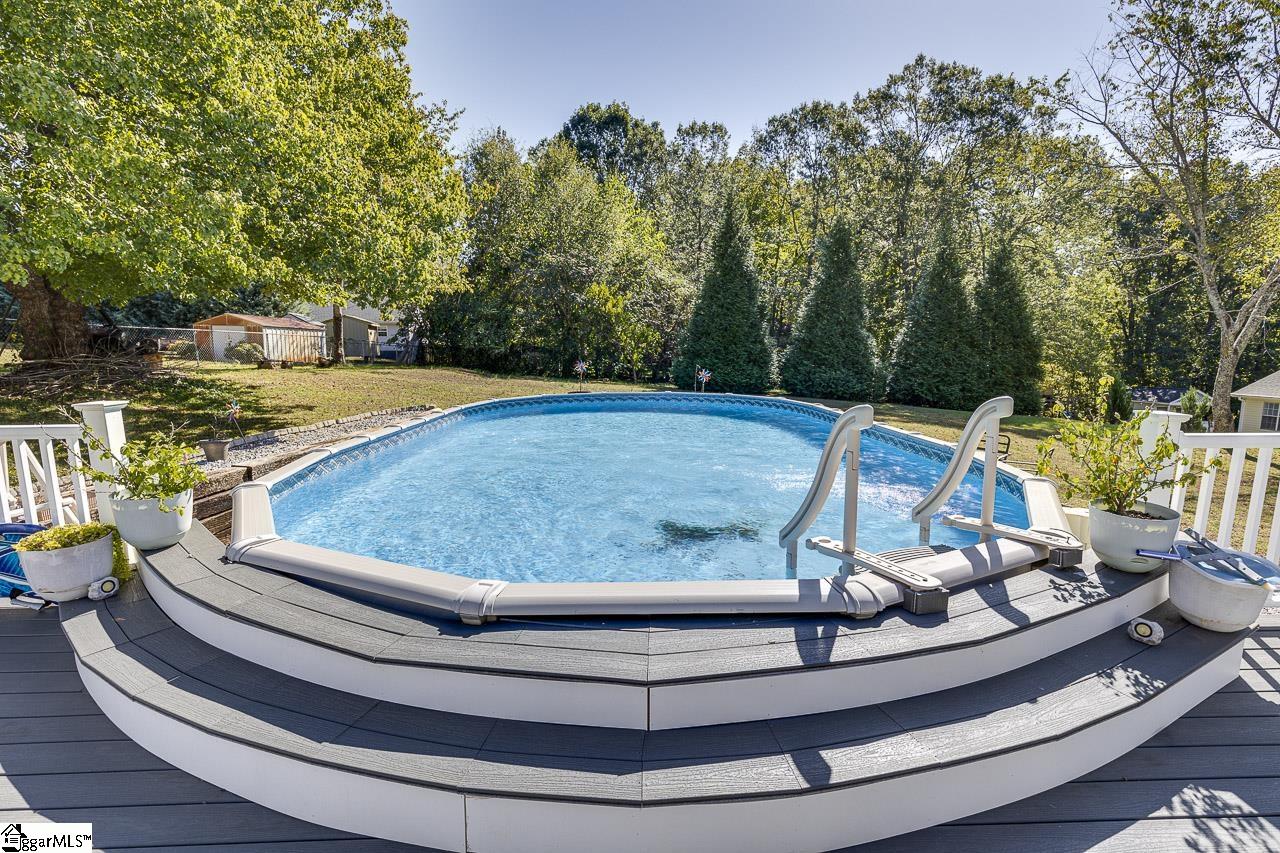 140 Colonial Drive Property Photo 44