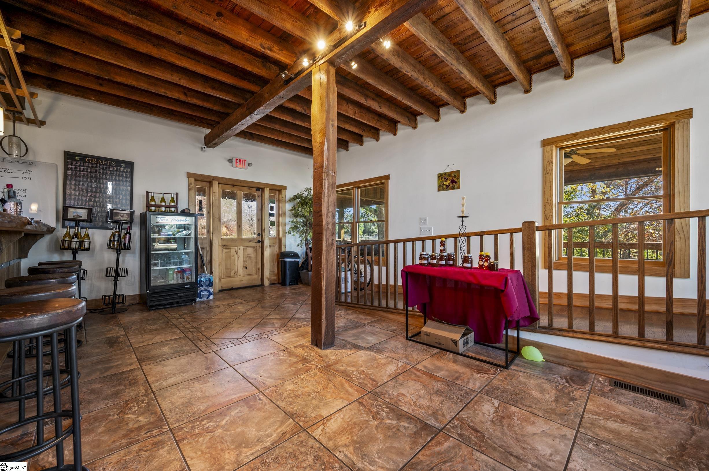 2662 Green Creek Drive Property Photo 6