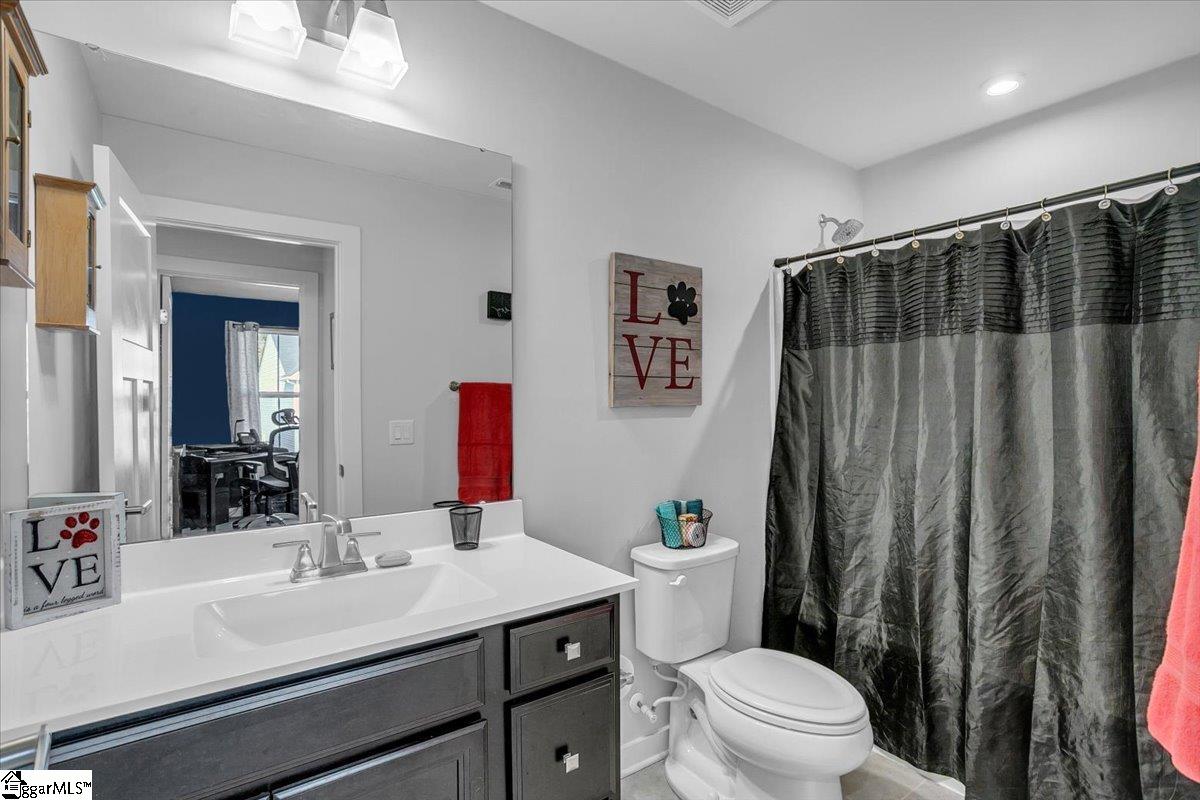 105 Englefield Drive Property Photo 12
