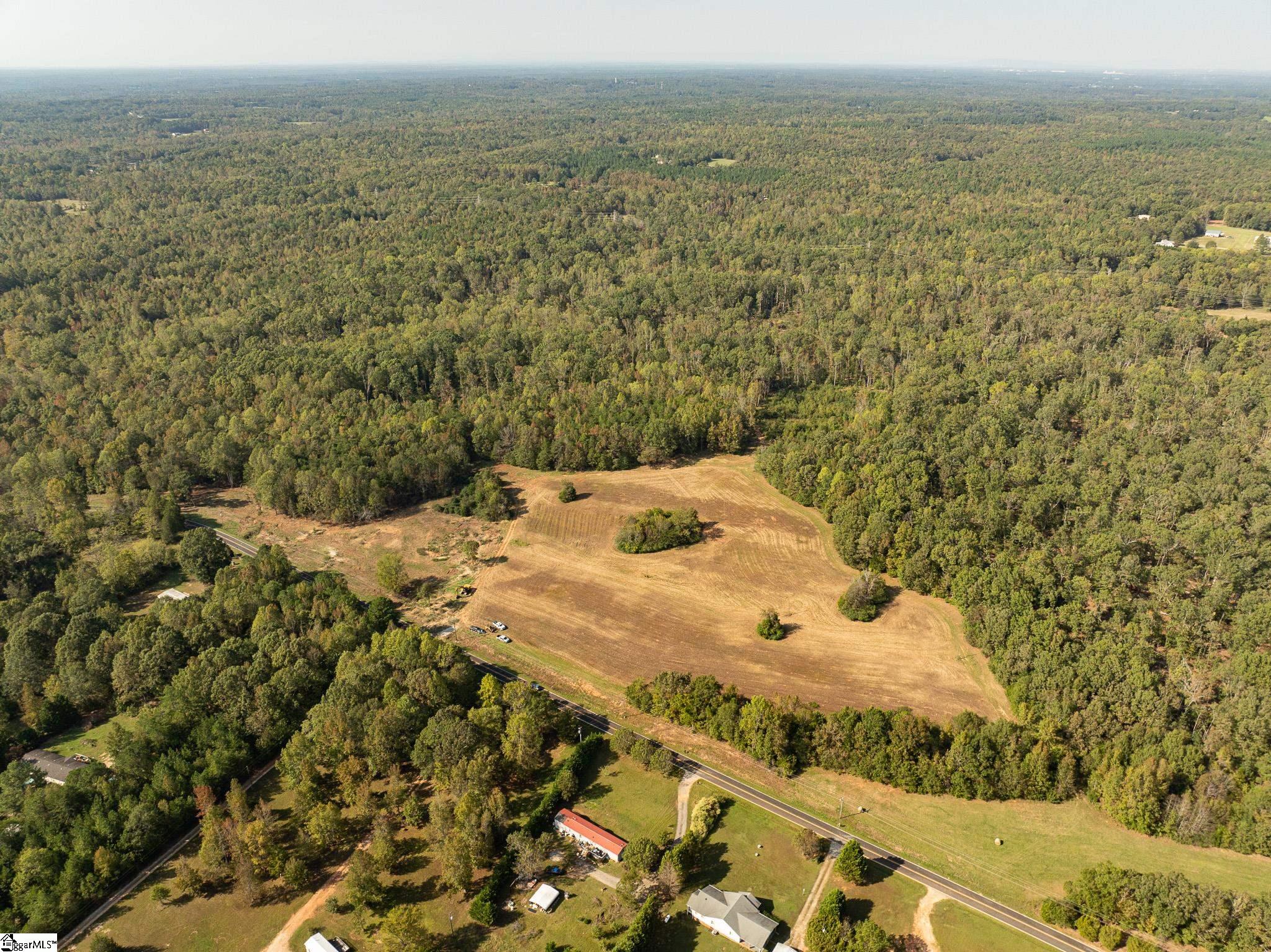 221 W Chapman Road Property Photo 3