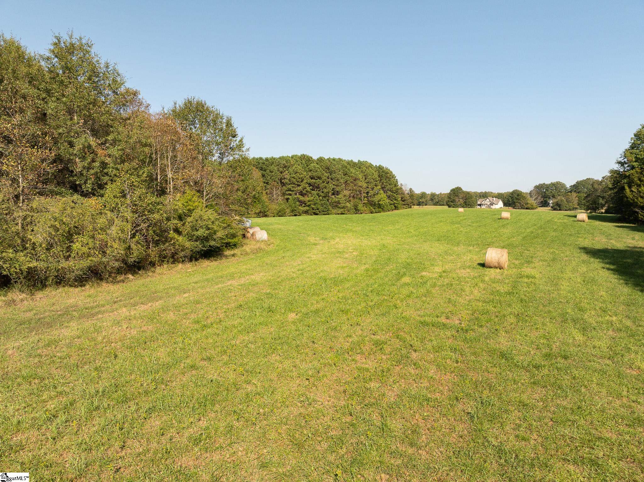 221 W Chapman Road Property Photo 5