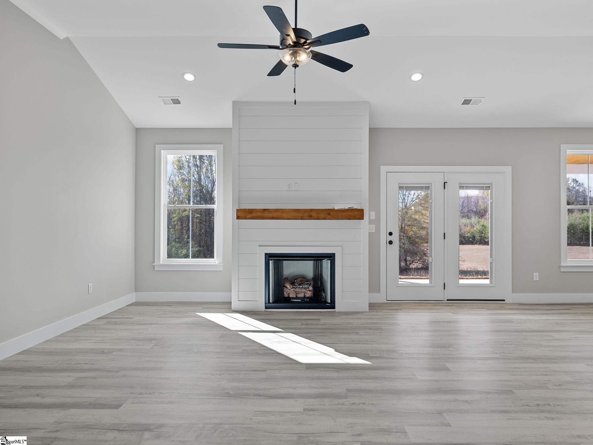 11573 New Cut Road Property Photo 6