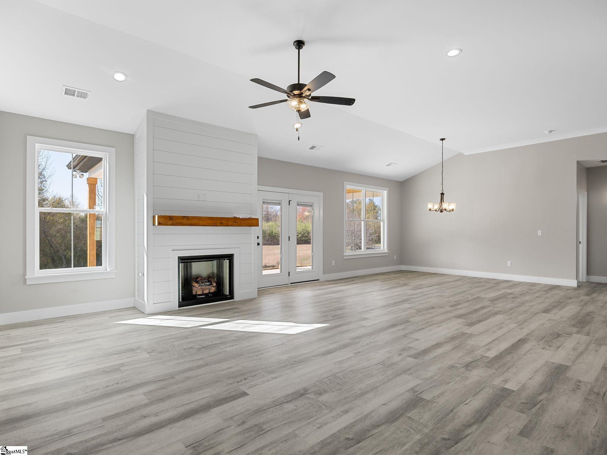 11573 New Cut Road Property Photo 7