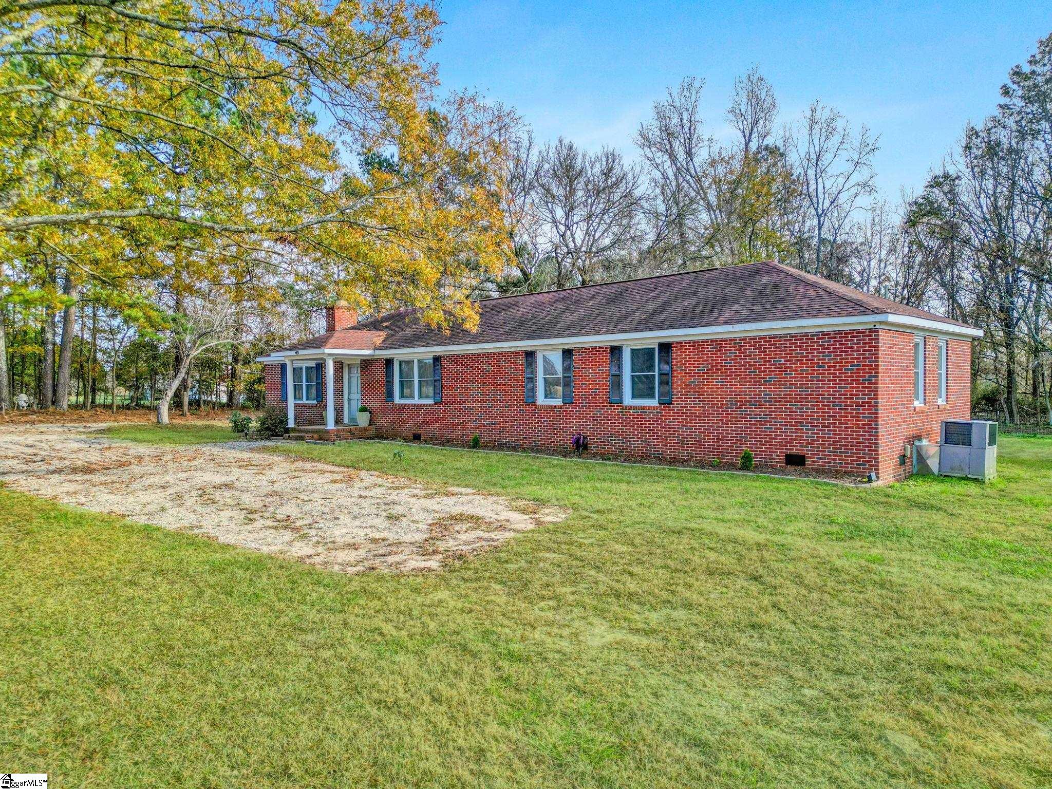 5568 Mountville Road Property Photo 3