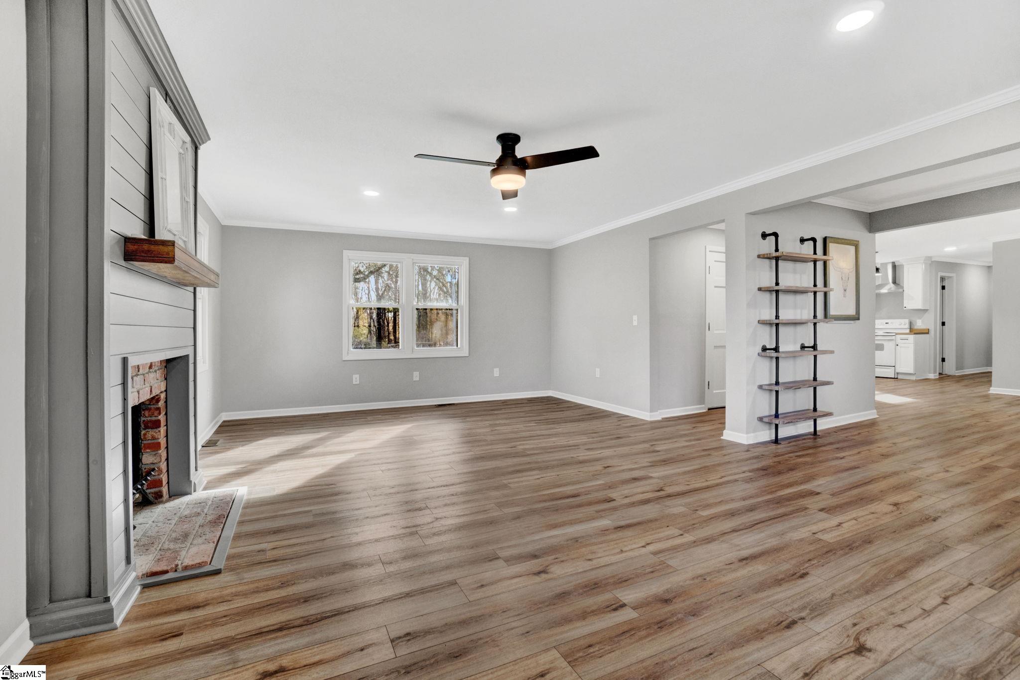 5568 Mountville Road Property Photo 6