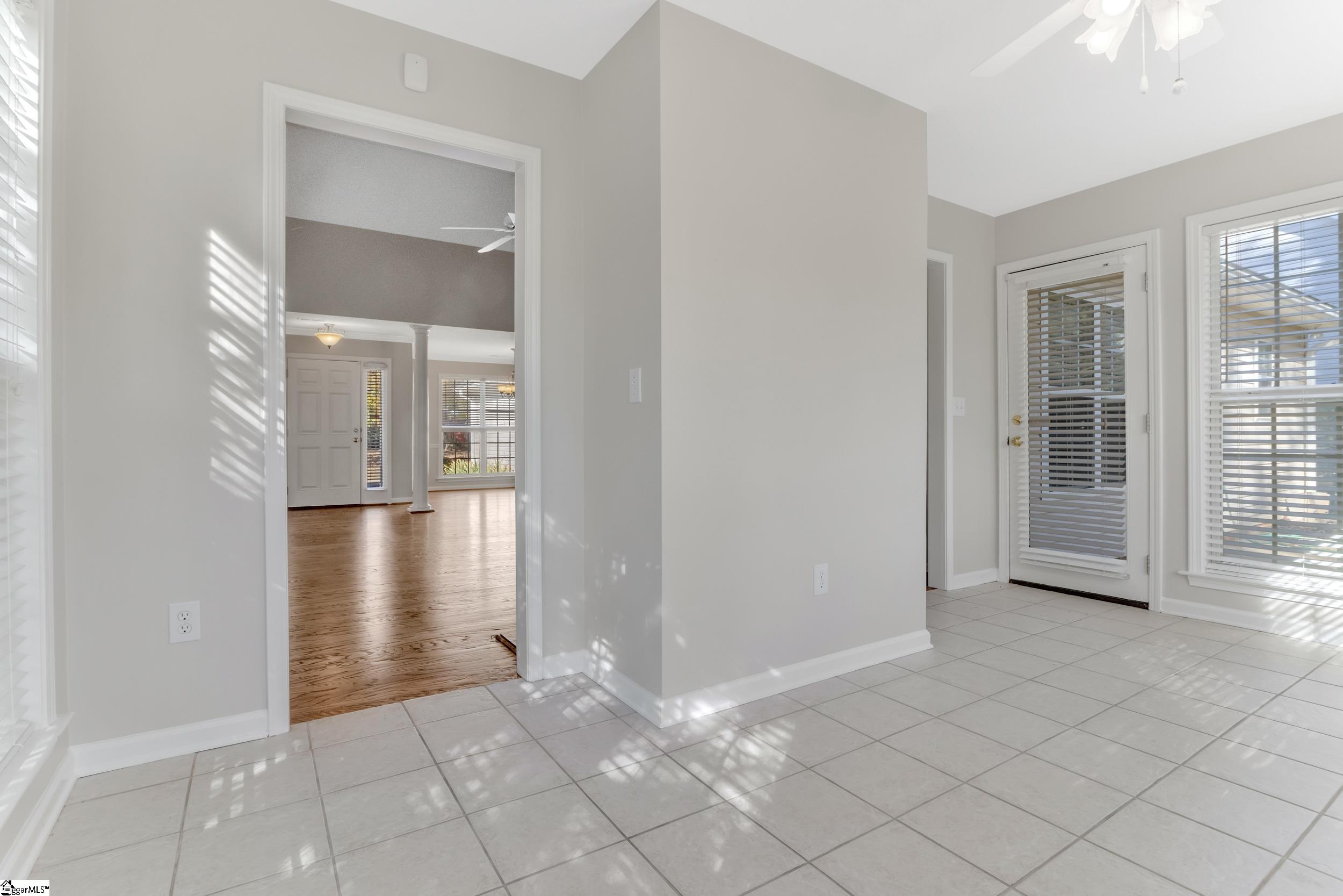 313 Lexington Place Way Property Photo 11